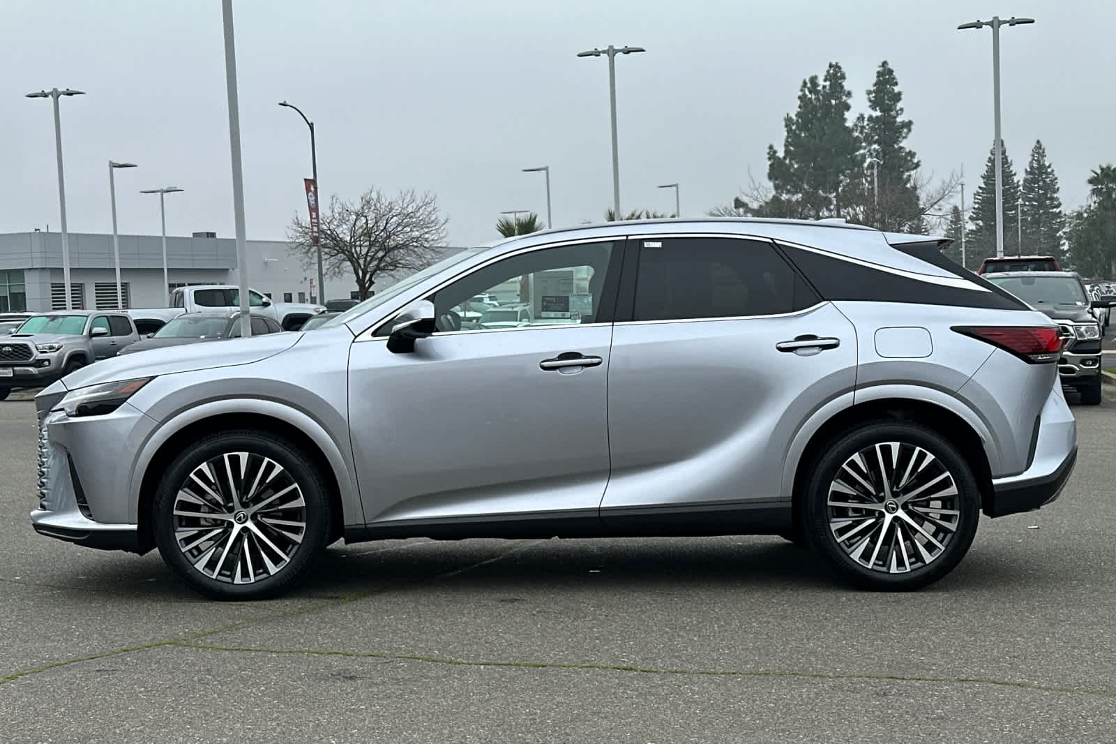 Thumbnail: 2023 Lexus RX - 9