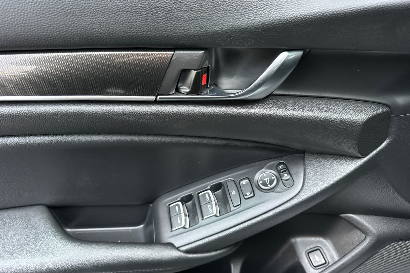 Thumbnail: 2022 Honda Accord - 12