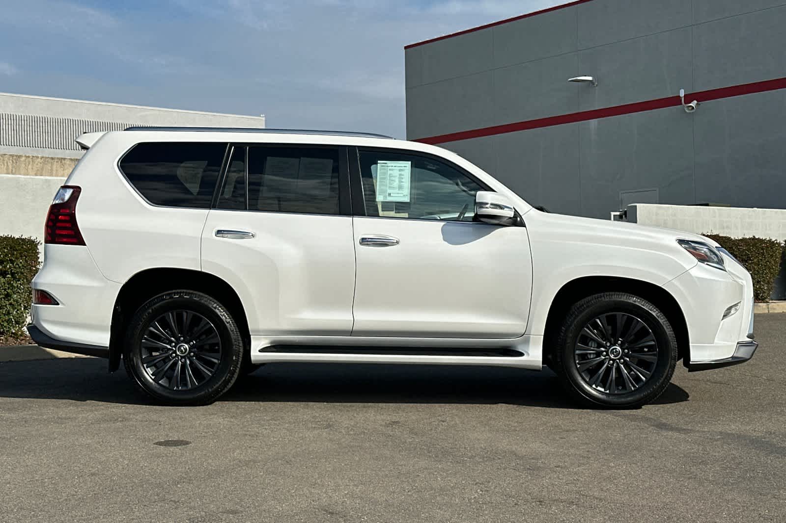 Thumbnail: 2021 Lexus GX - 6