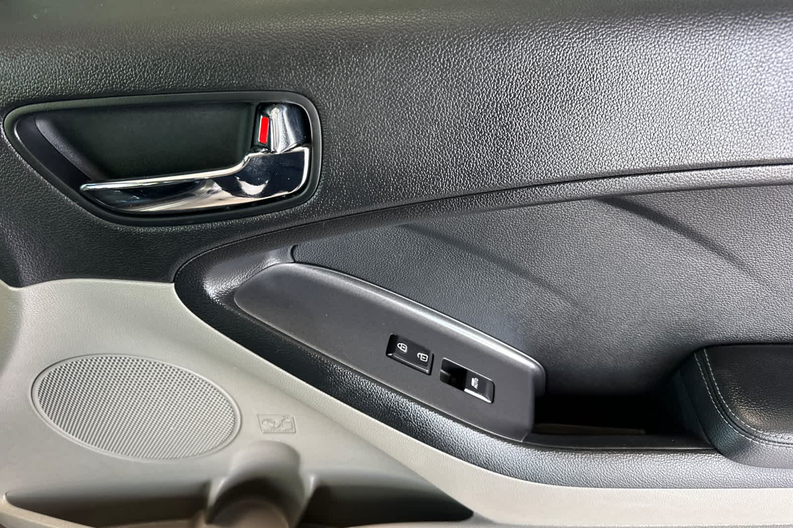 Thumbnail: 2014 Kia Forte - 17