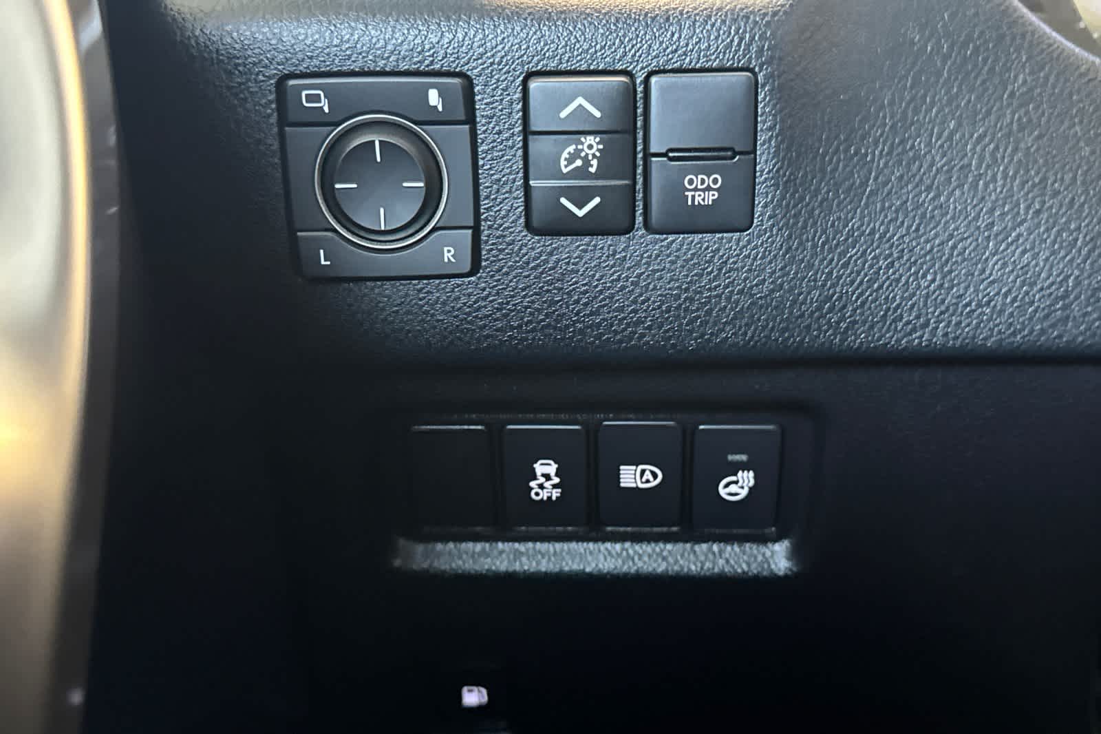 Thumbnail: 2023 Lexus GX - 31