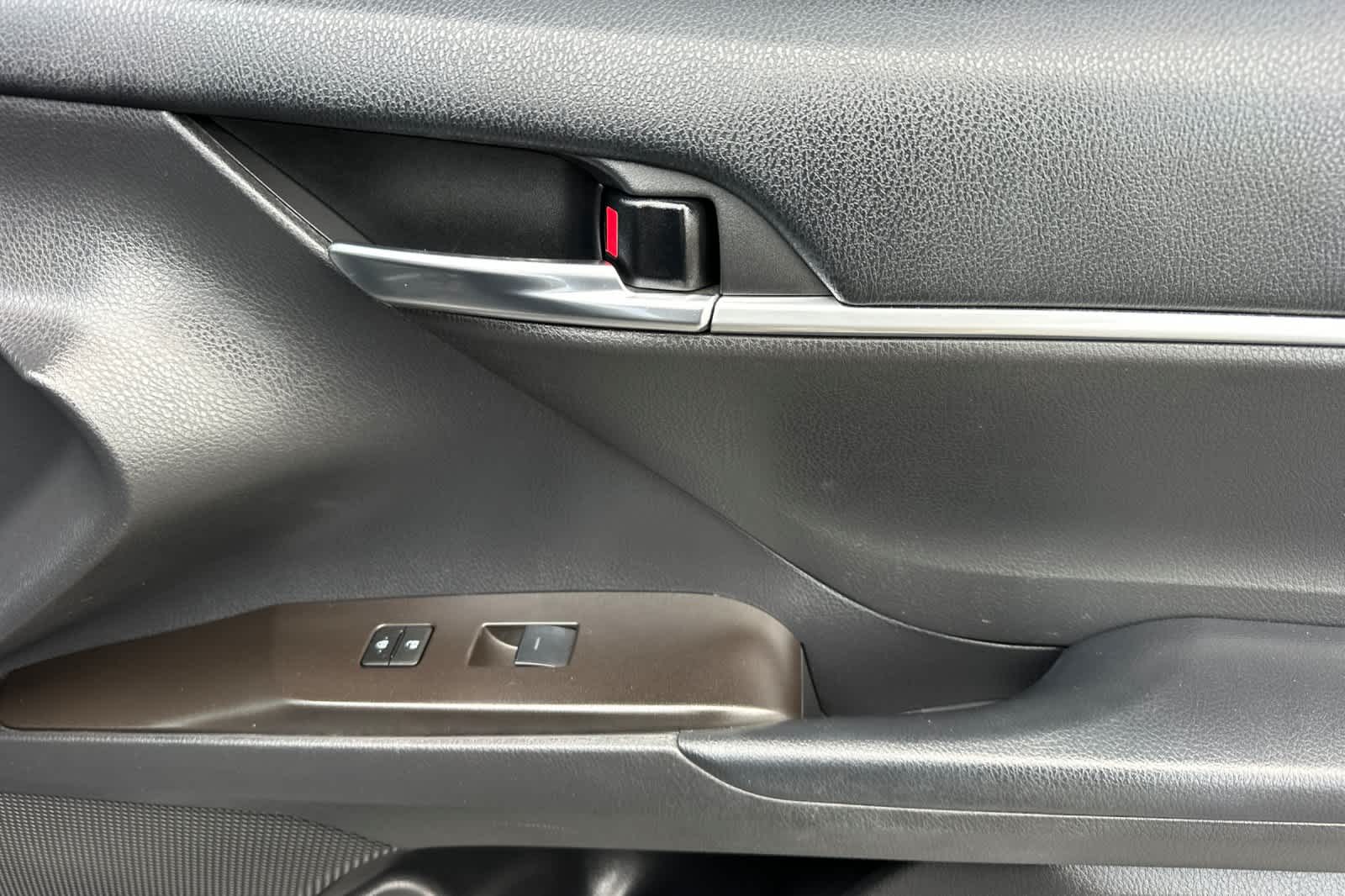 Thumbnail: 2022 Toyota Camry - 17