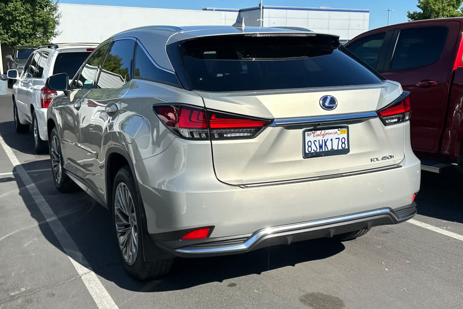 Thumbnail: 2020 Lexus RX - 4