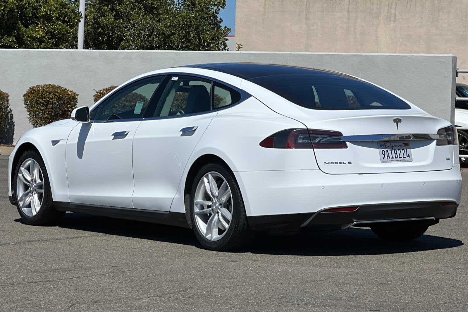 2014 Tesla Model S Base 7