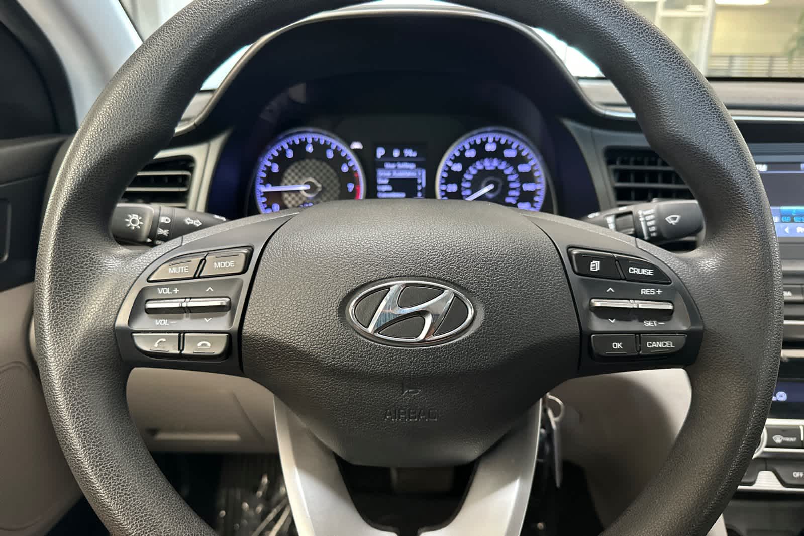 Thumbnail: 2020 Hyundai Elantra - 22