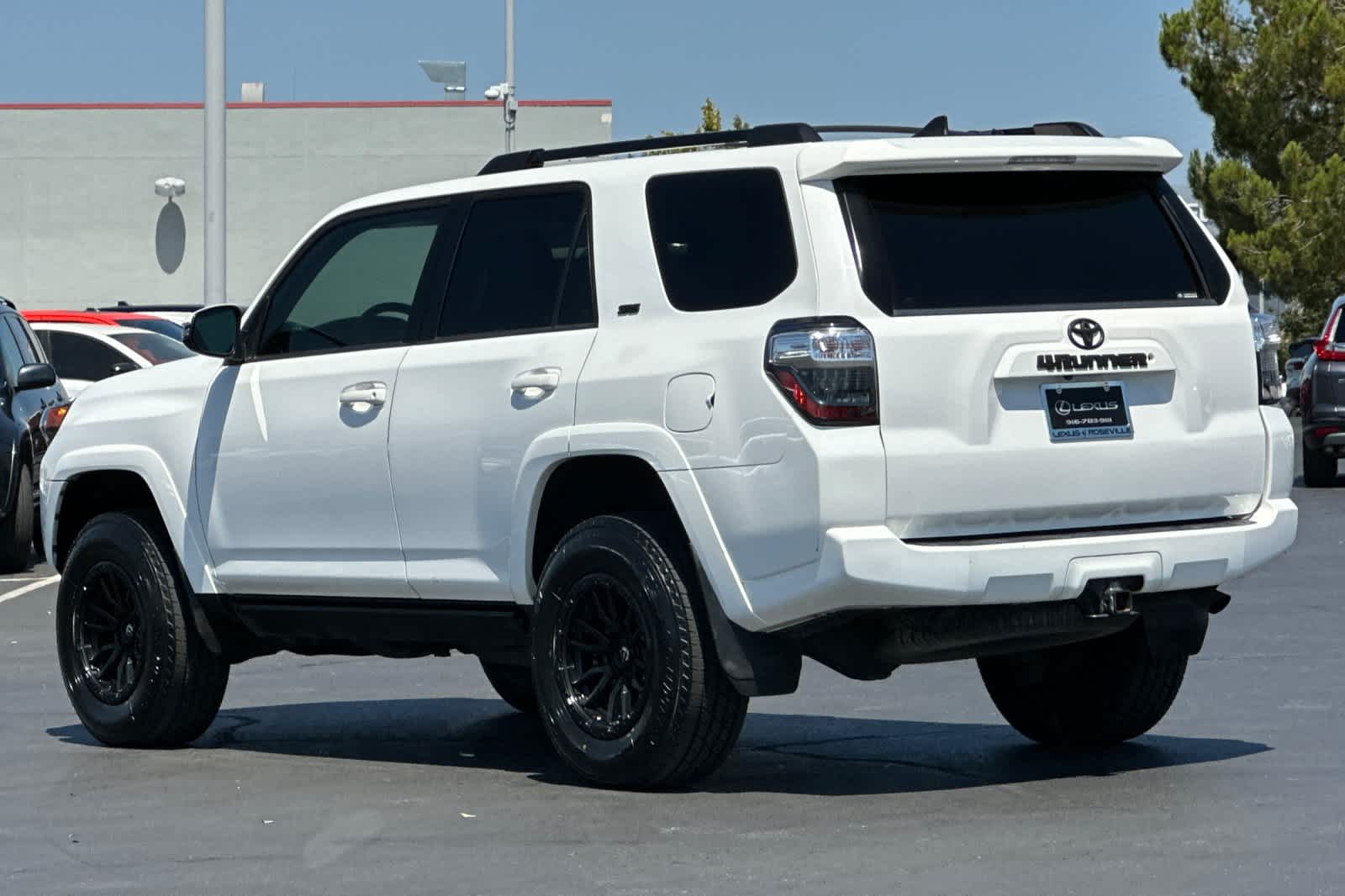 Thumbnail: 2019 Toyota 4Runner - 7