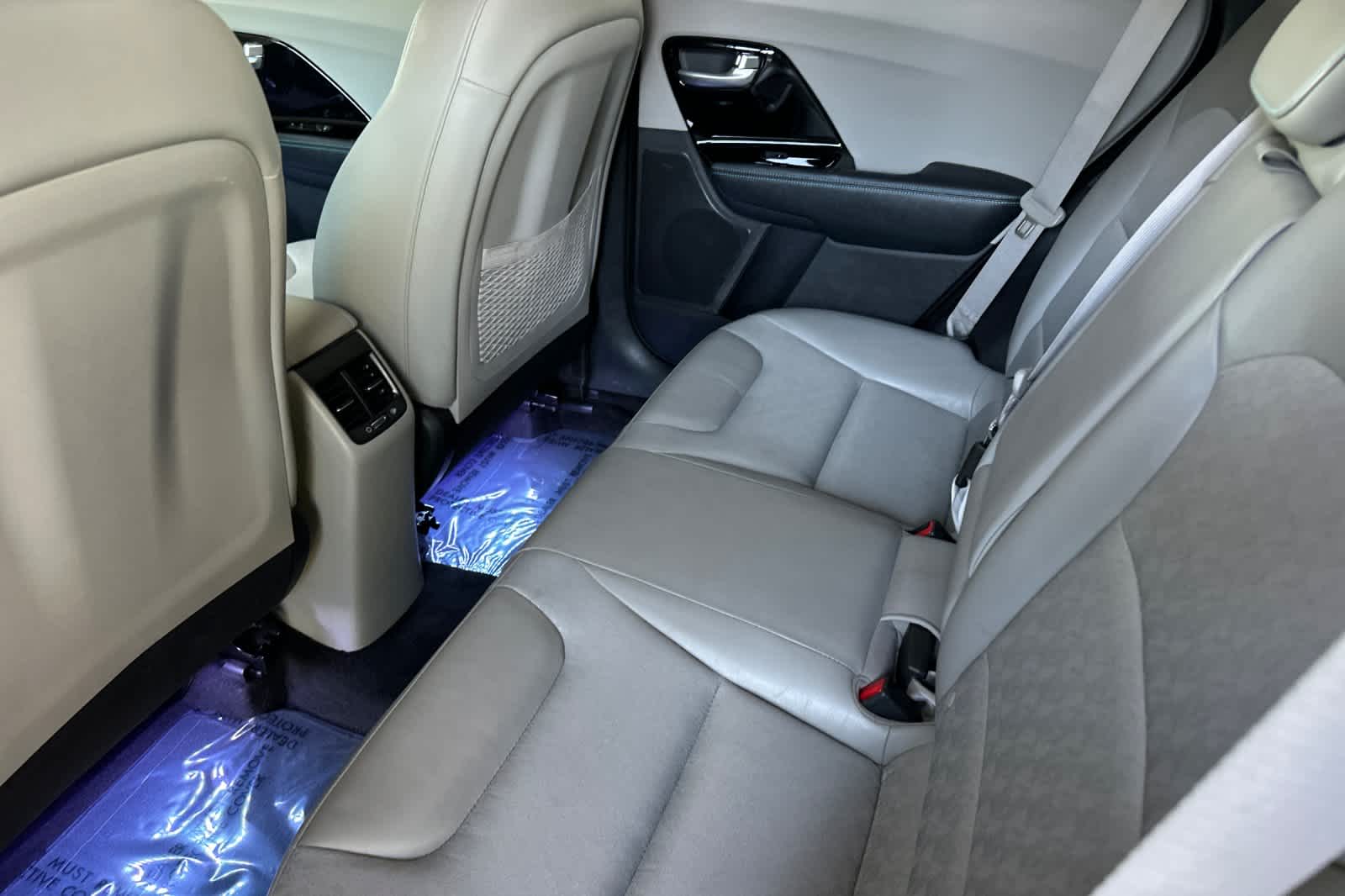 Thumbnail: 2019 Kia Niro - 4