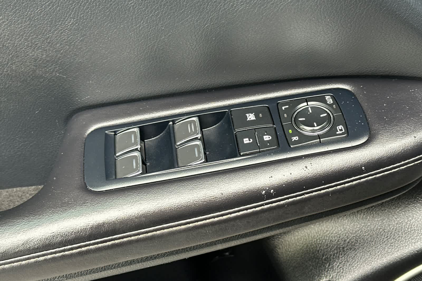 Thumbnail: 2018 Lexus RX - 13