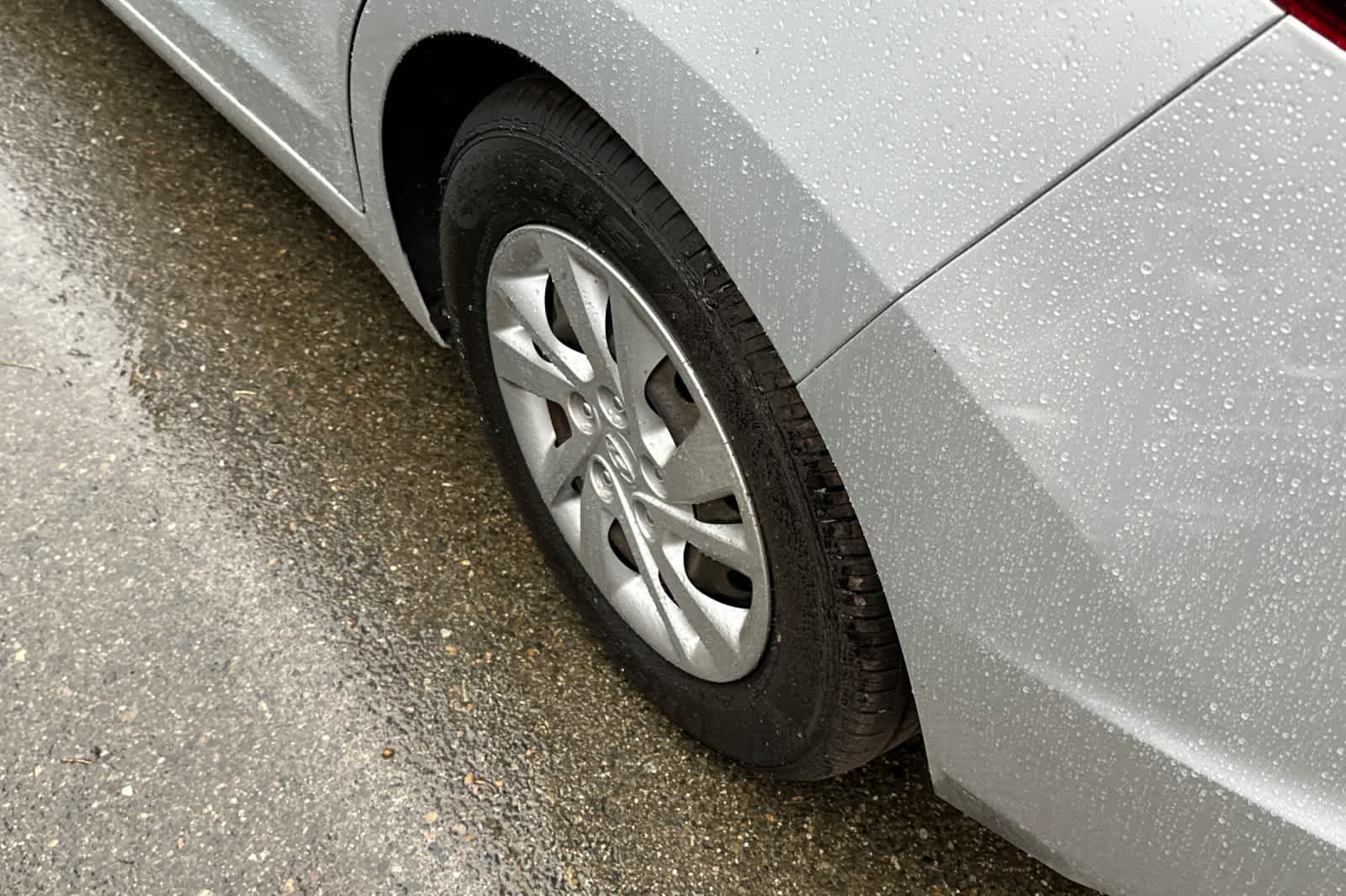 Thumbnail: 2019 Hyundai Elantra - 17
