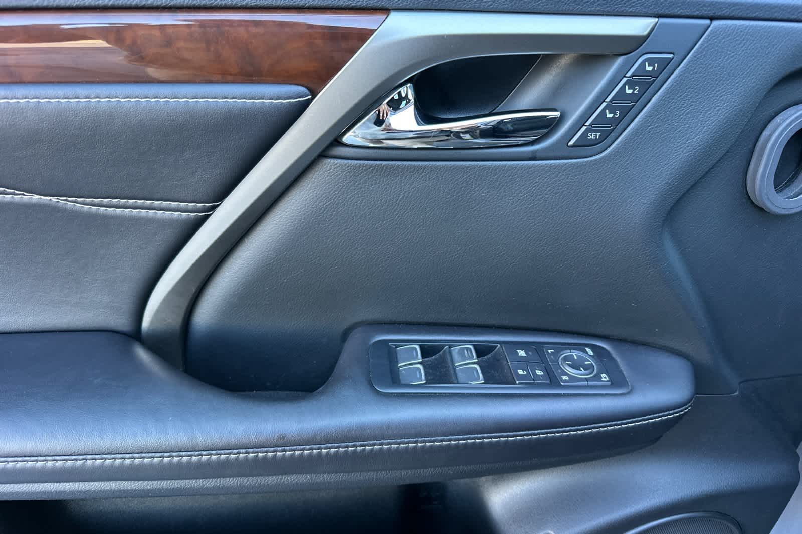 Thumbnail: 2017 Lexus RX - 12