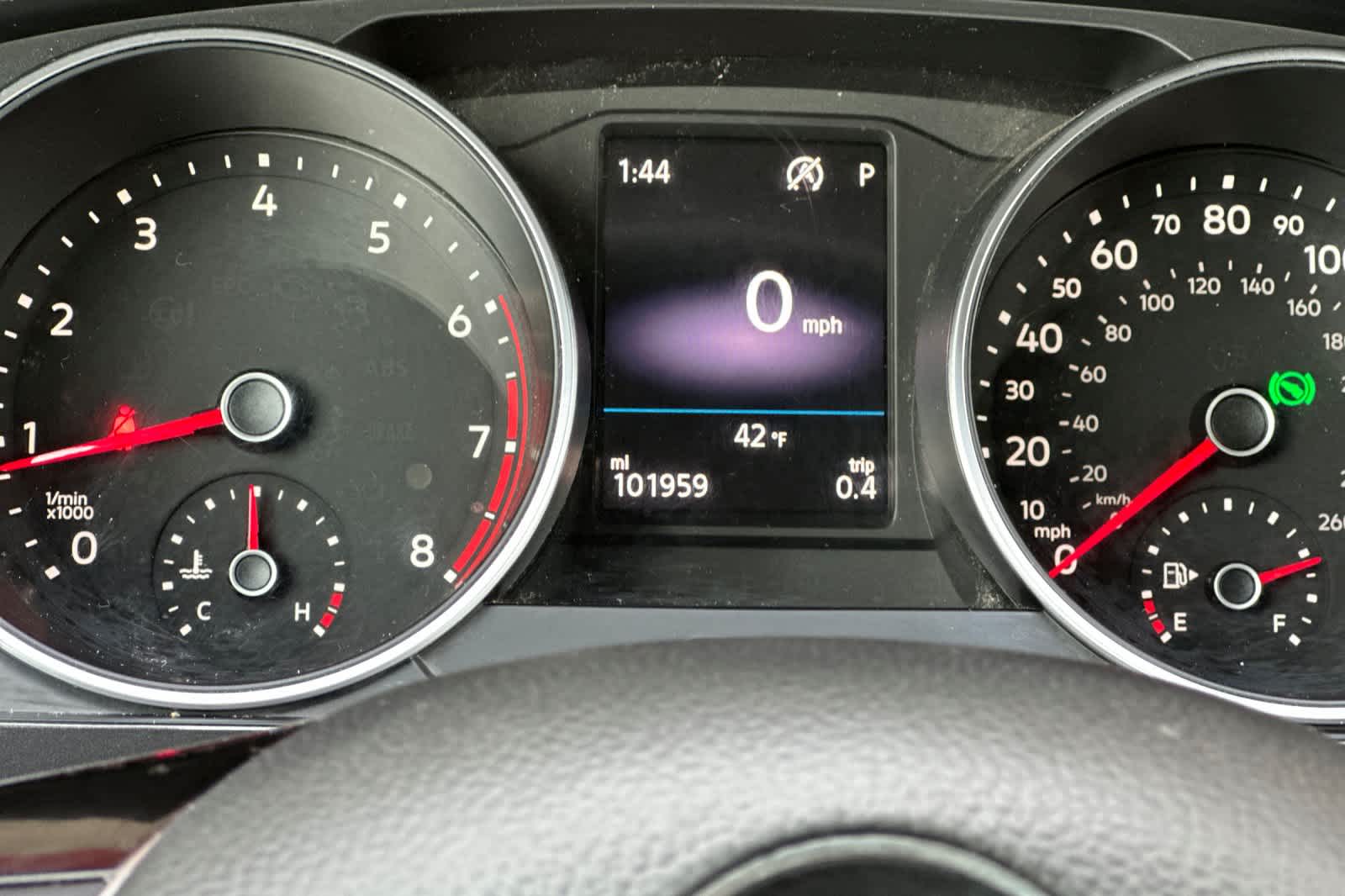 Thumbnail: 2018 Volkswagen Tiguan - 30