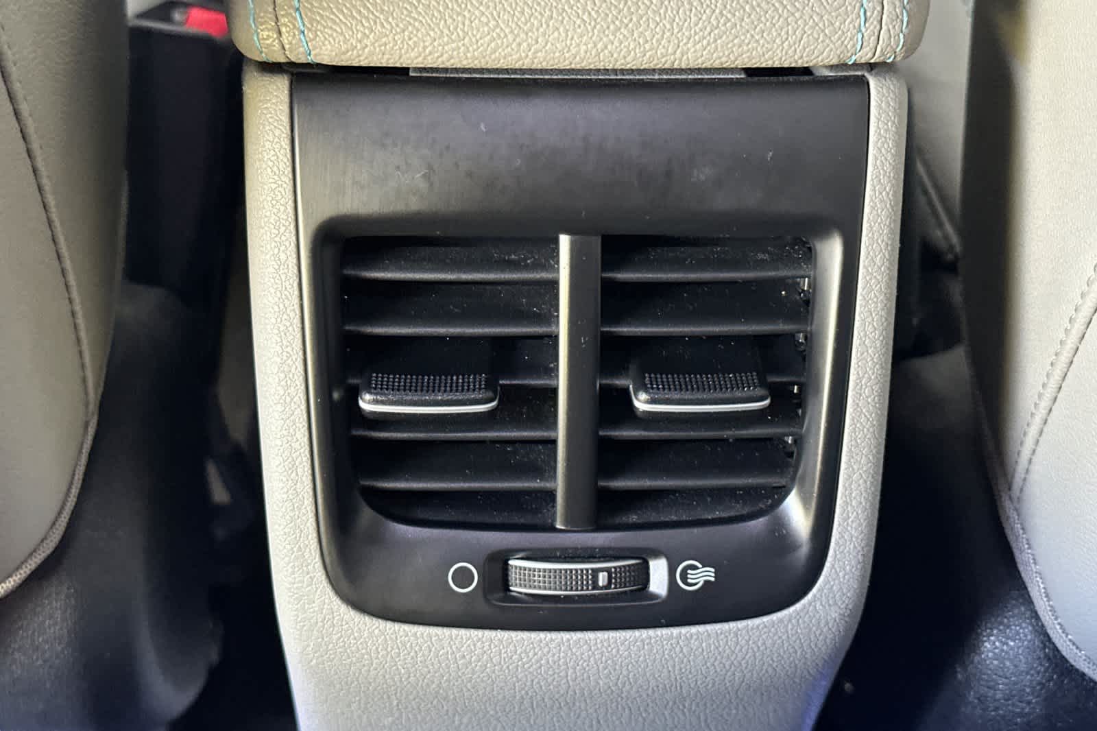 Thumbnail: 2019 Kia Niro - 14