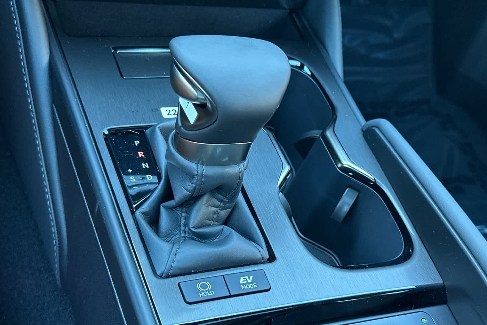 Thumbnail: 2025 Lexus ES - 23