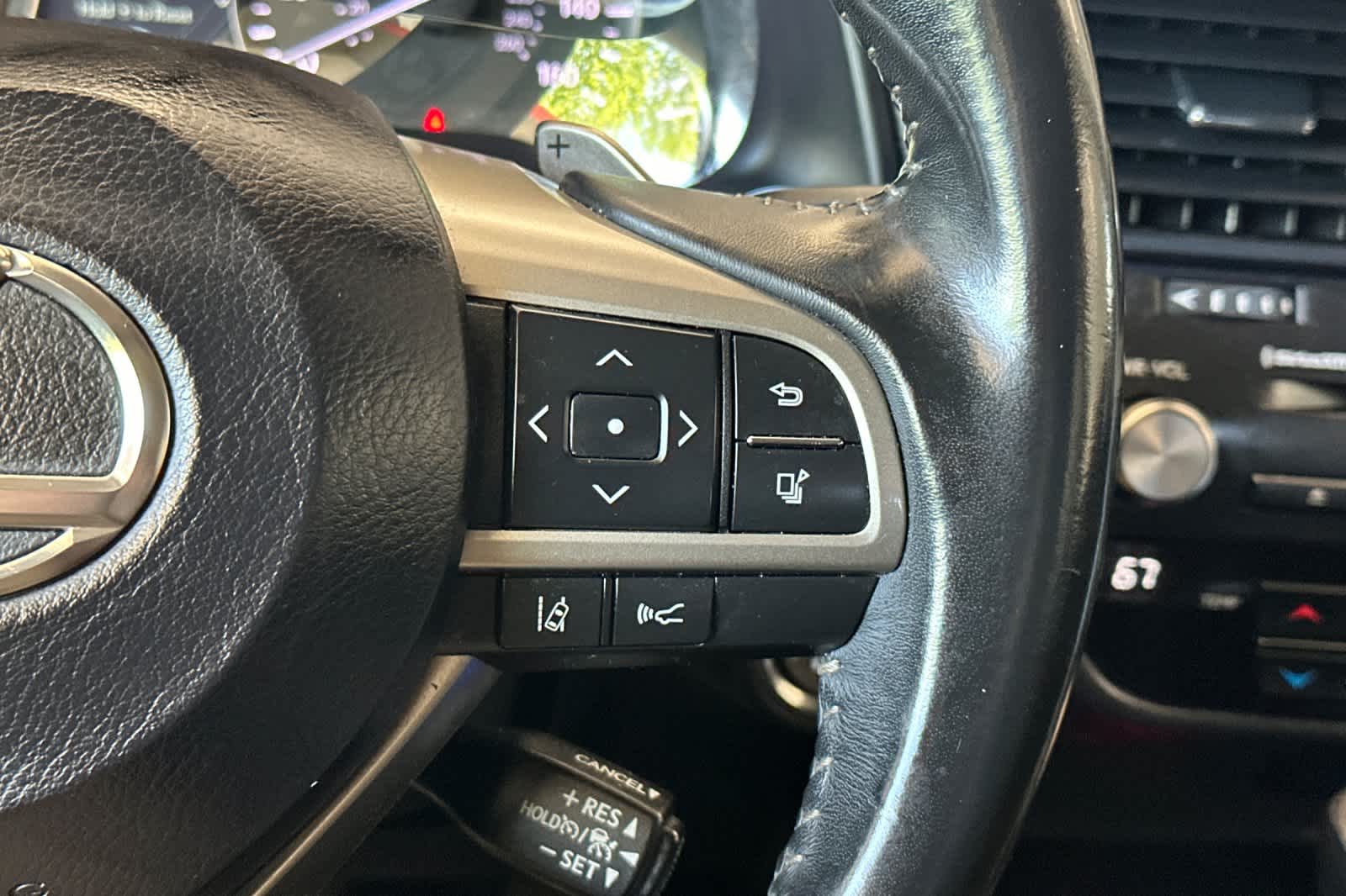 Thumbnail: 2020 Lexus RX - 27