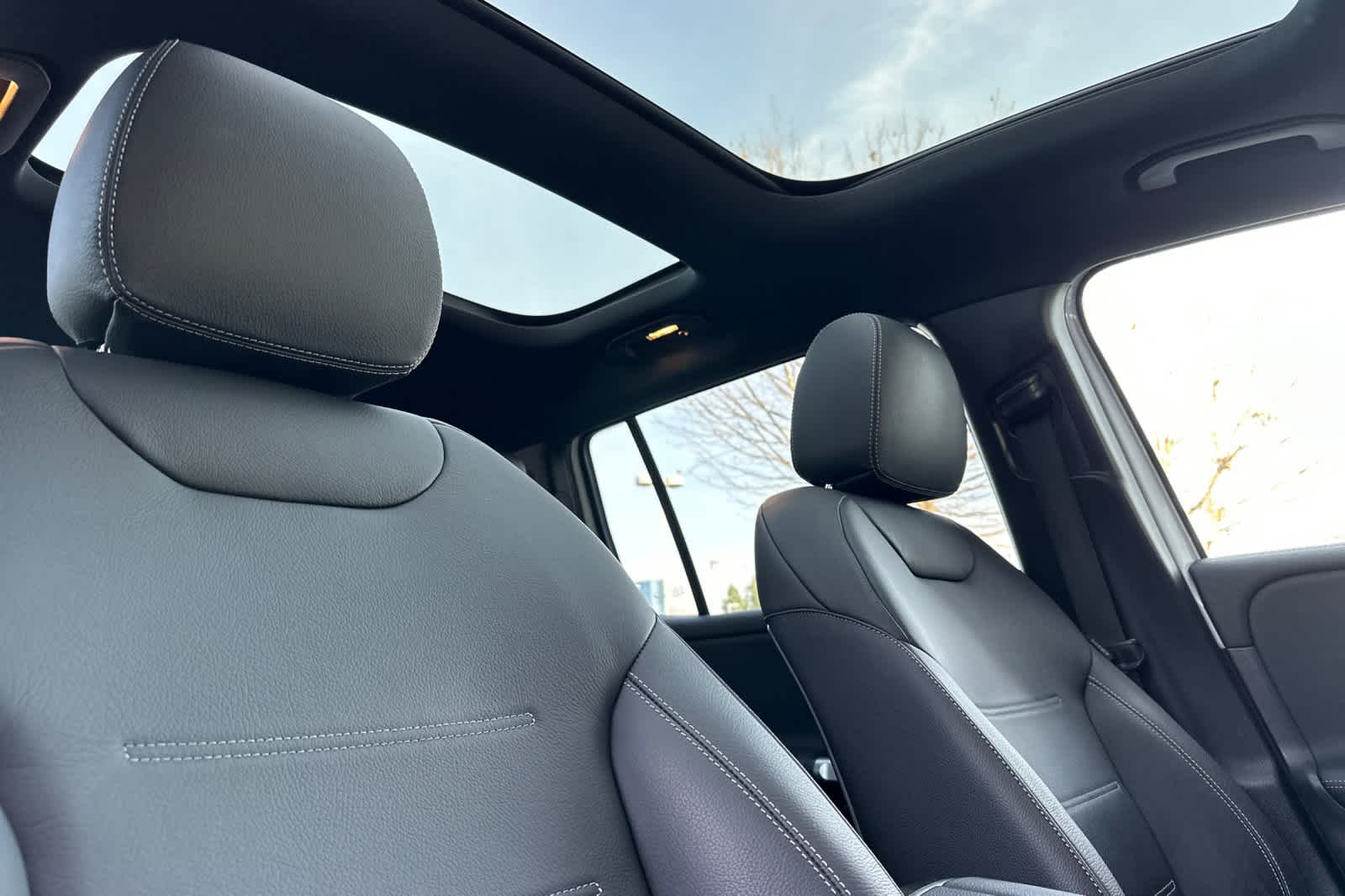 Thumbnail: 2023 Mercedes-Benz EQB - 19