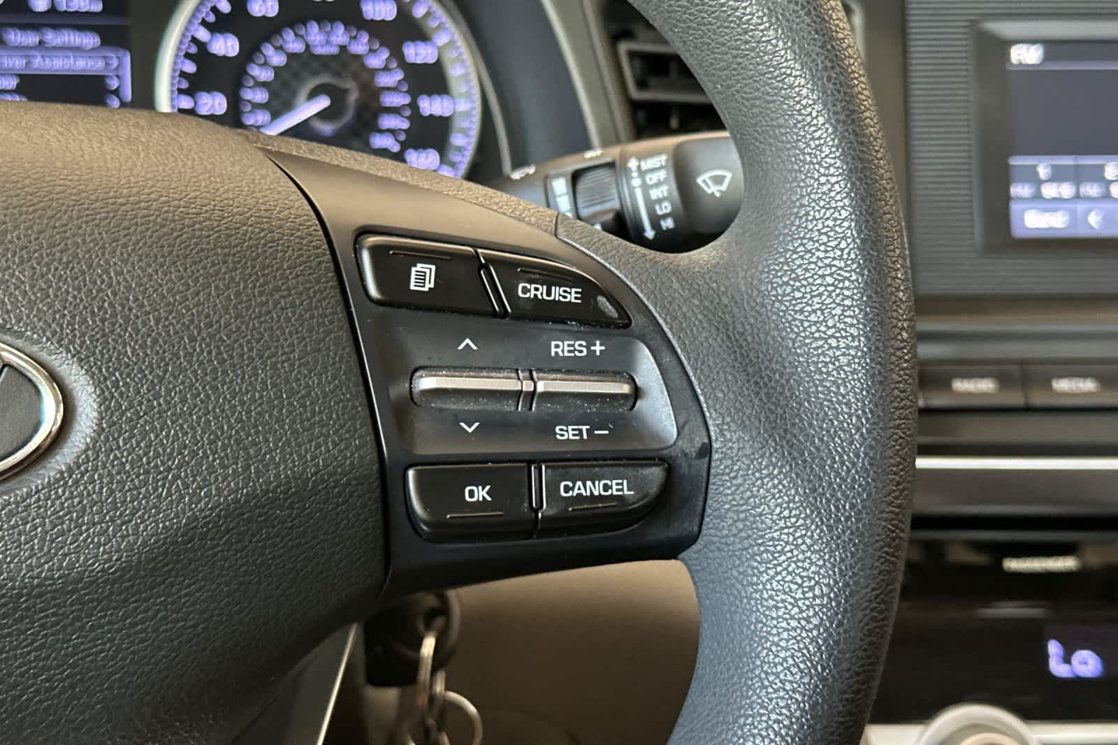 Thumbnail: 2020 Hyundai Elantra - 24