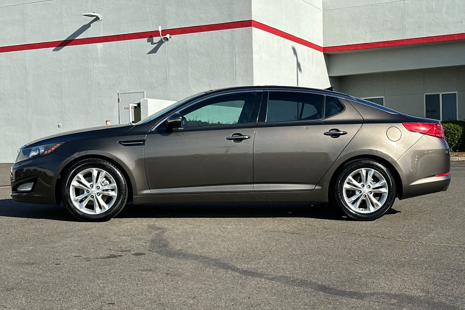 Thumbnail: 2013 Kia Optima - 9