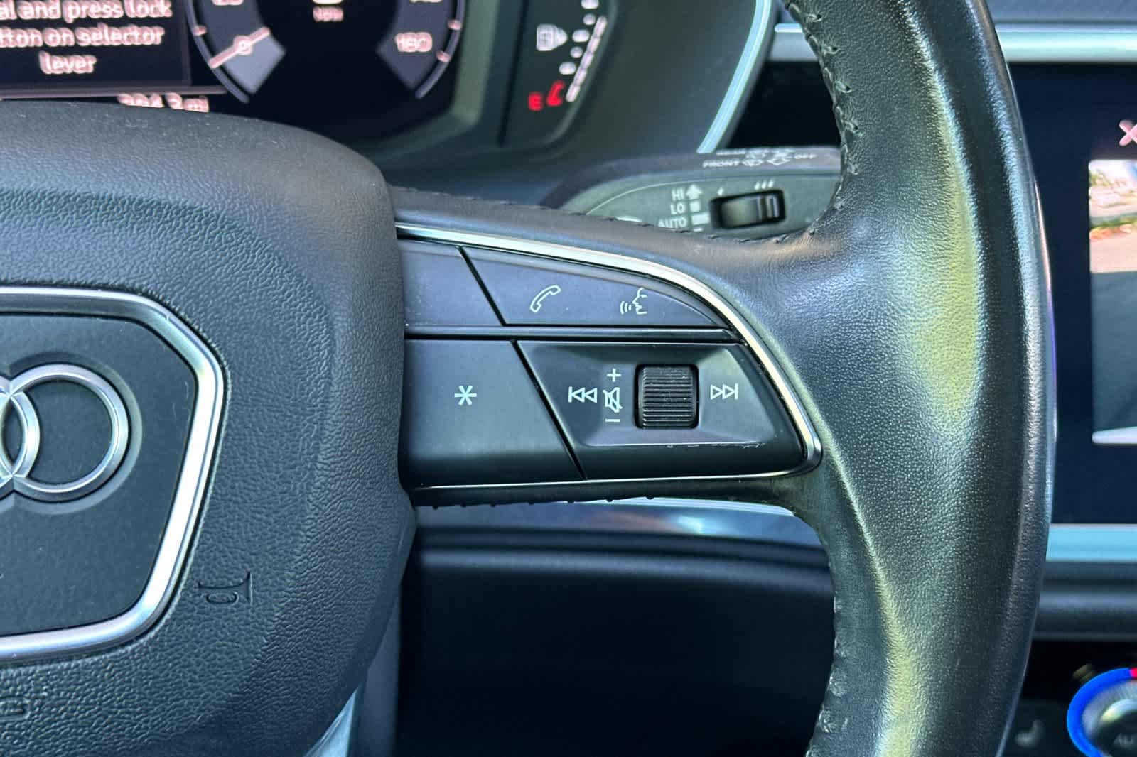 Thumbnail: 2020 Audi Q3 - 27