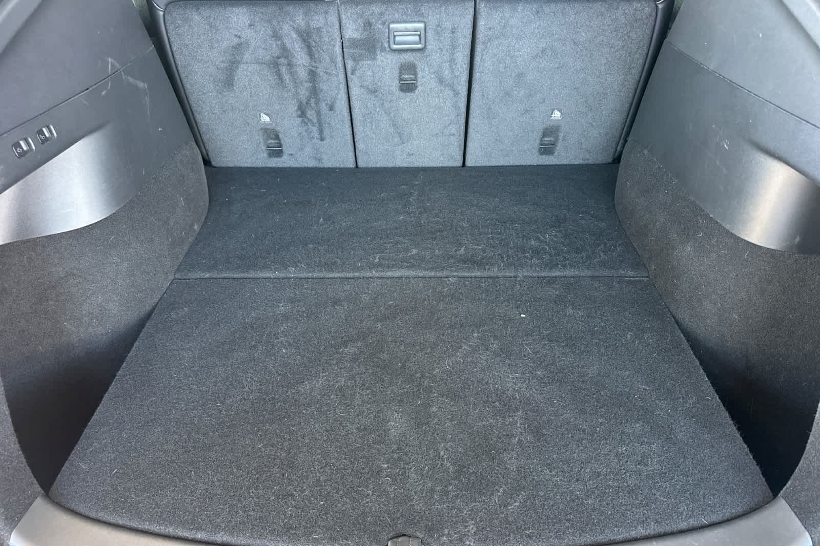 Thumbnail: 2022 Tesla Model Y - 16