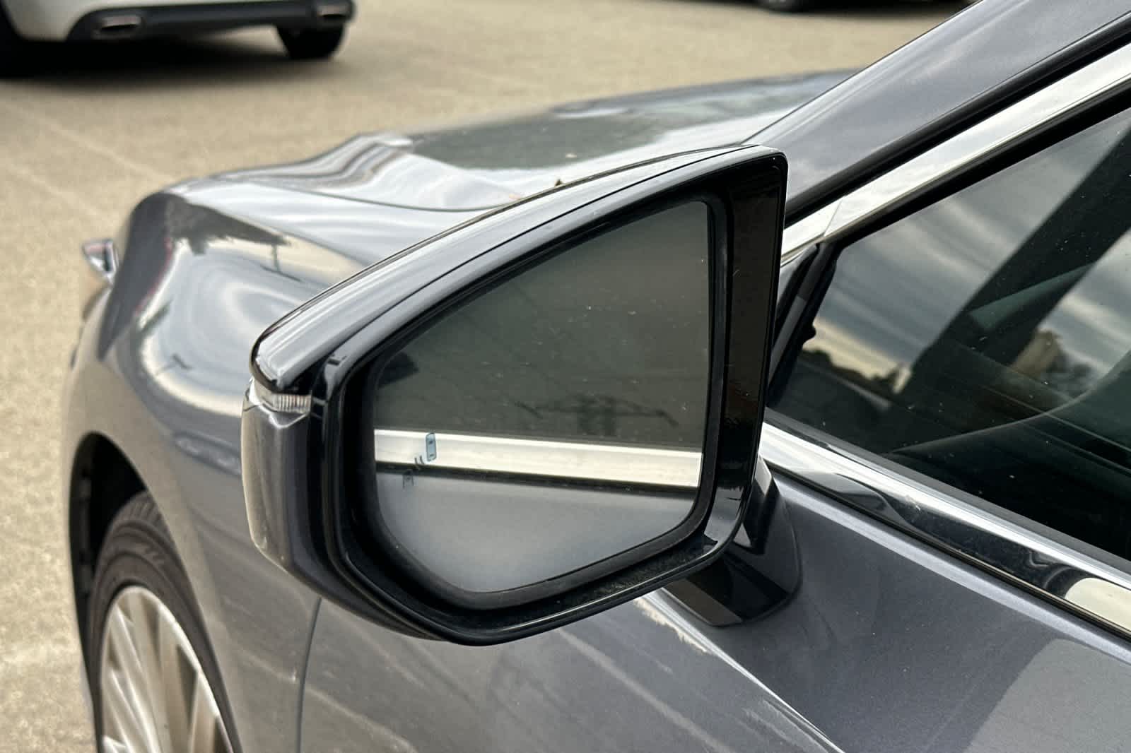 Thumbnail: 2019 Lexus ES - 20