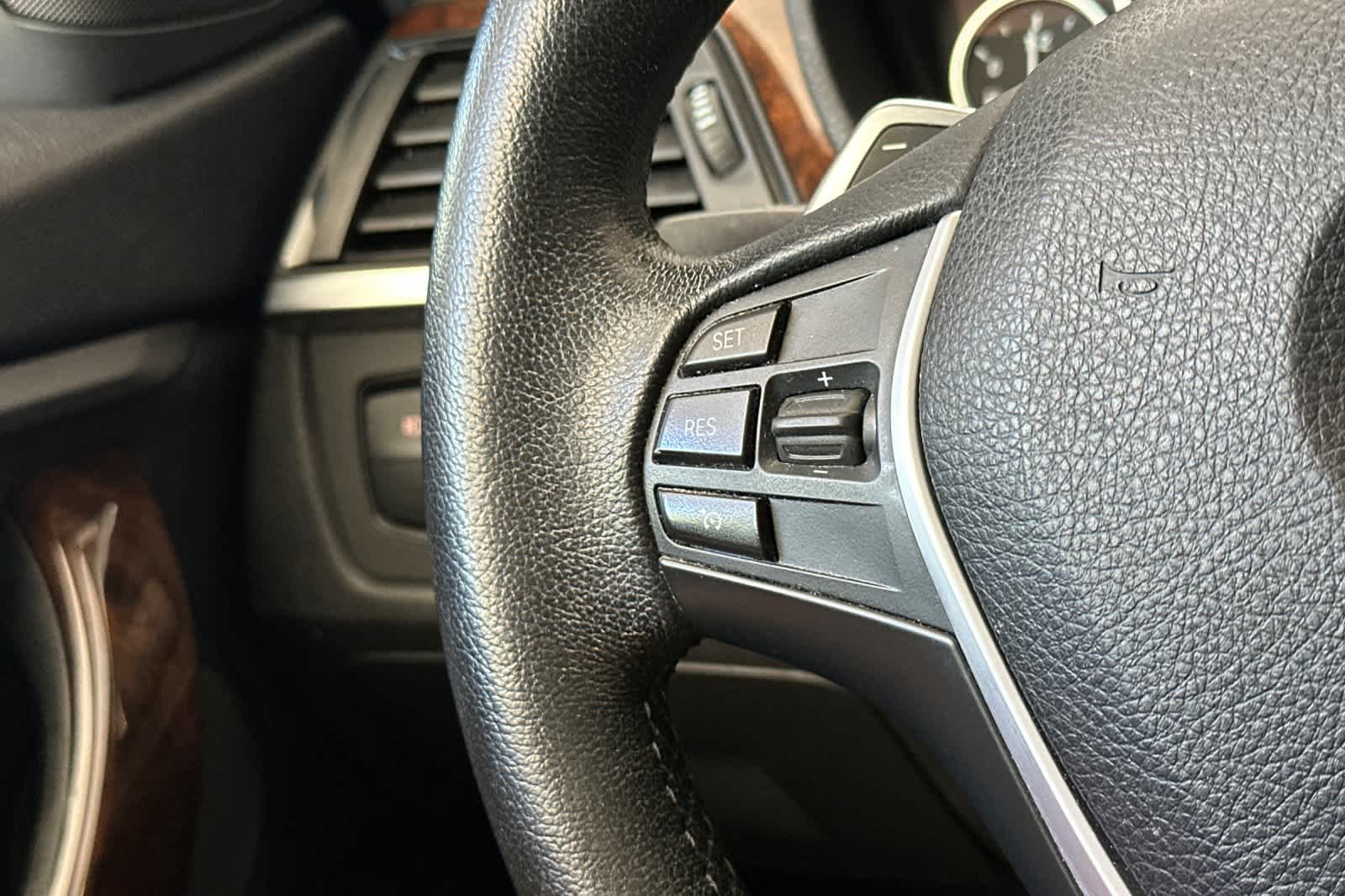 Thumbnail: 2015 BMW 4 Series - 25