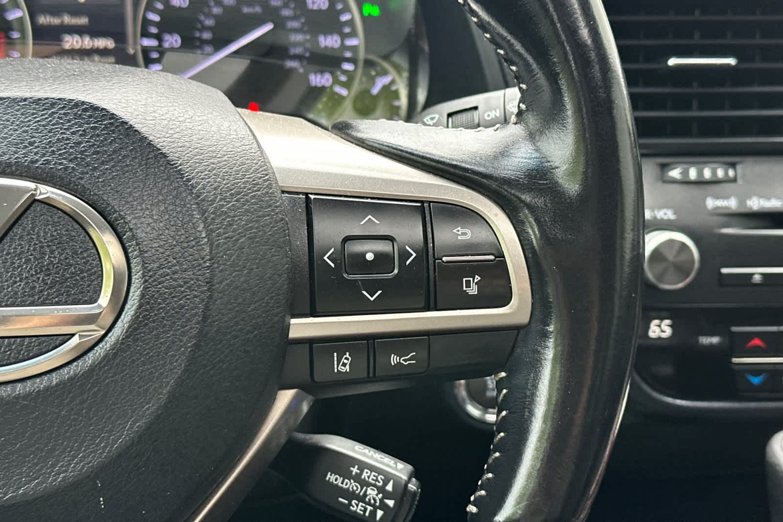 Thumbnail: 2018 Lexus RX - 29