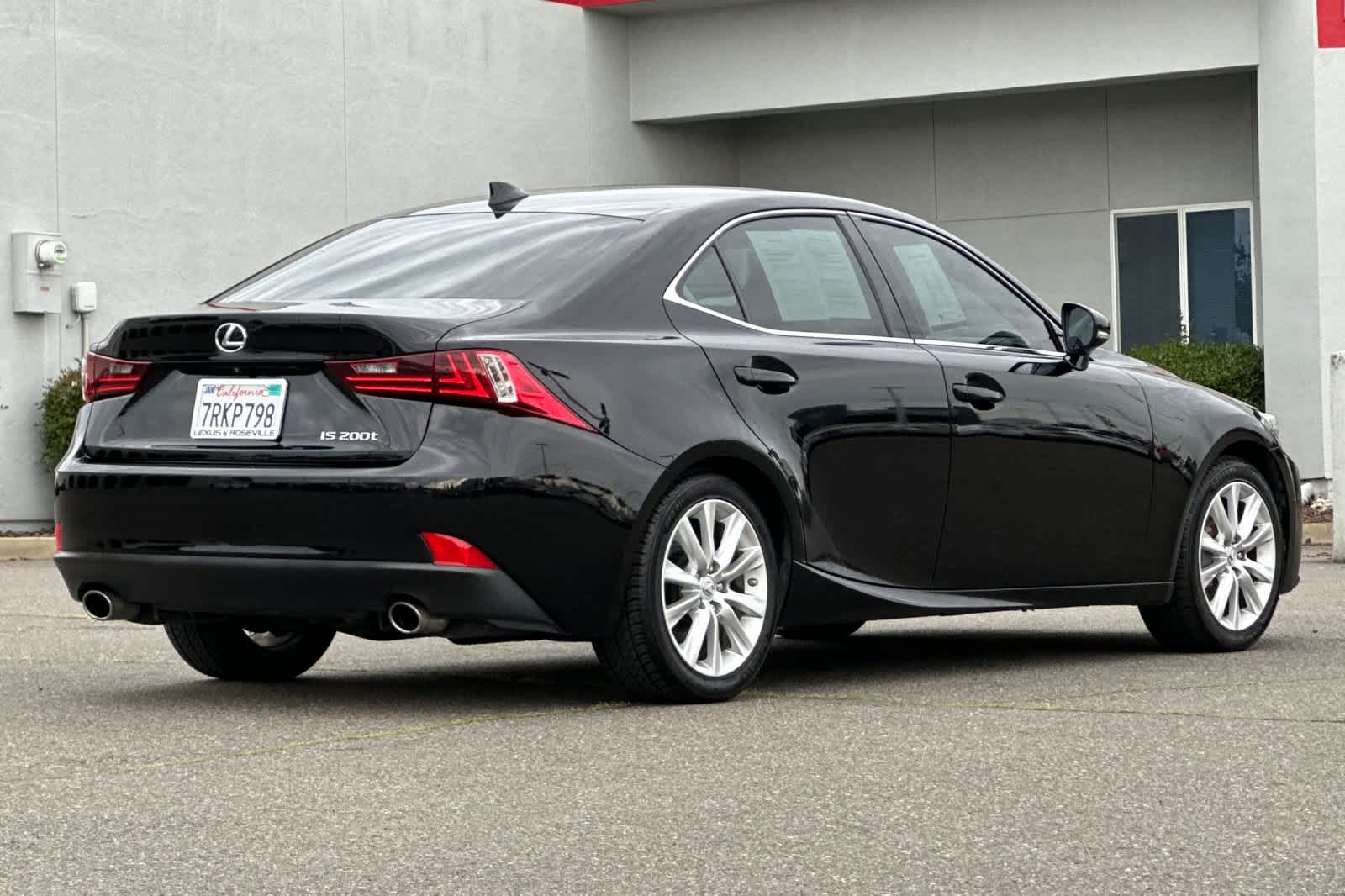 Thumbnail: 2016 Lexus IS - 2