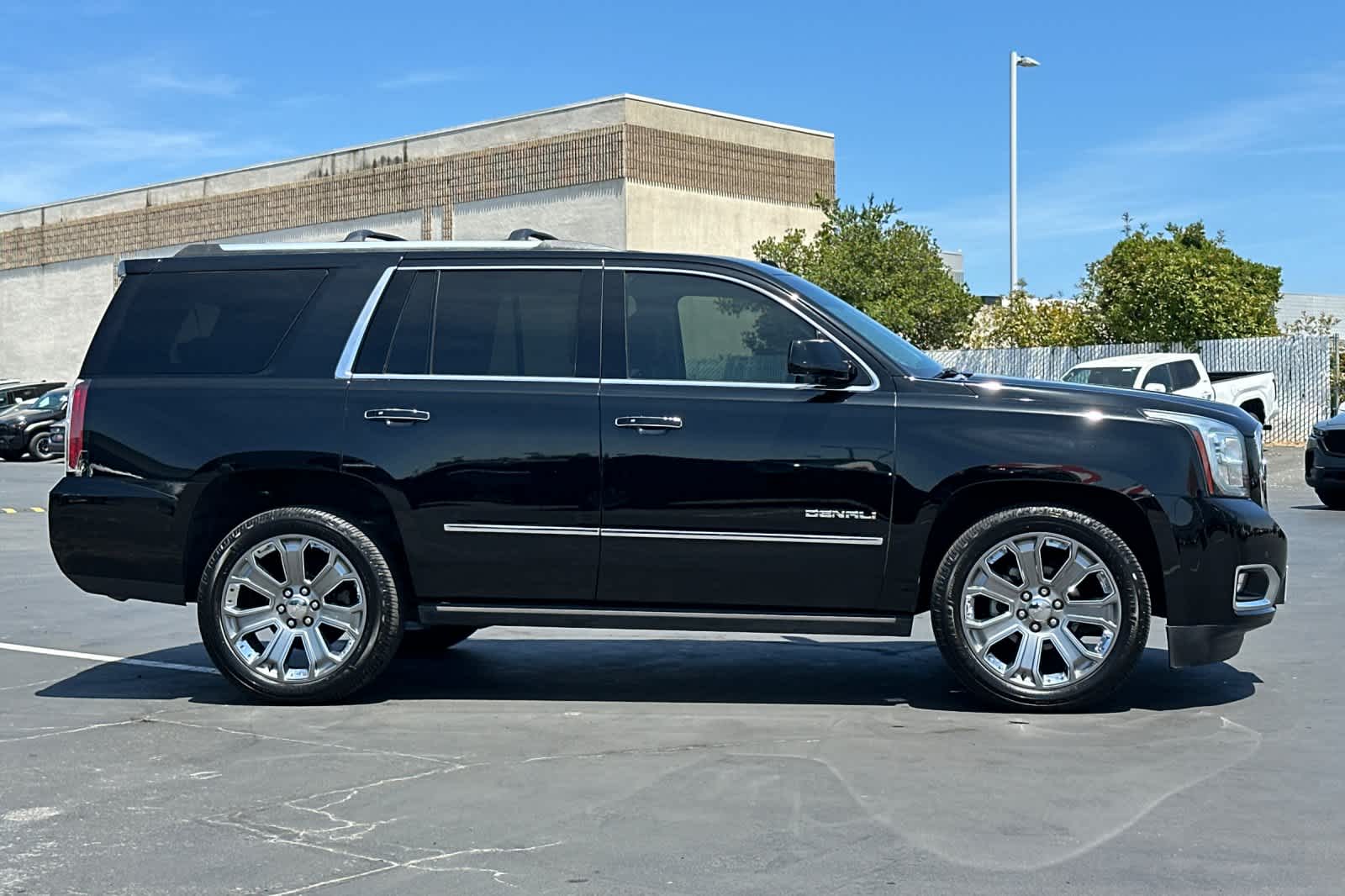 Thumbnail: 2015 GMC Yukon - 6