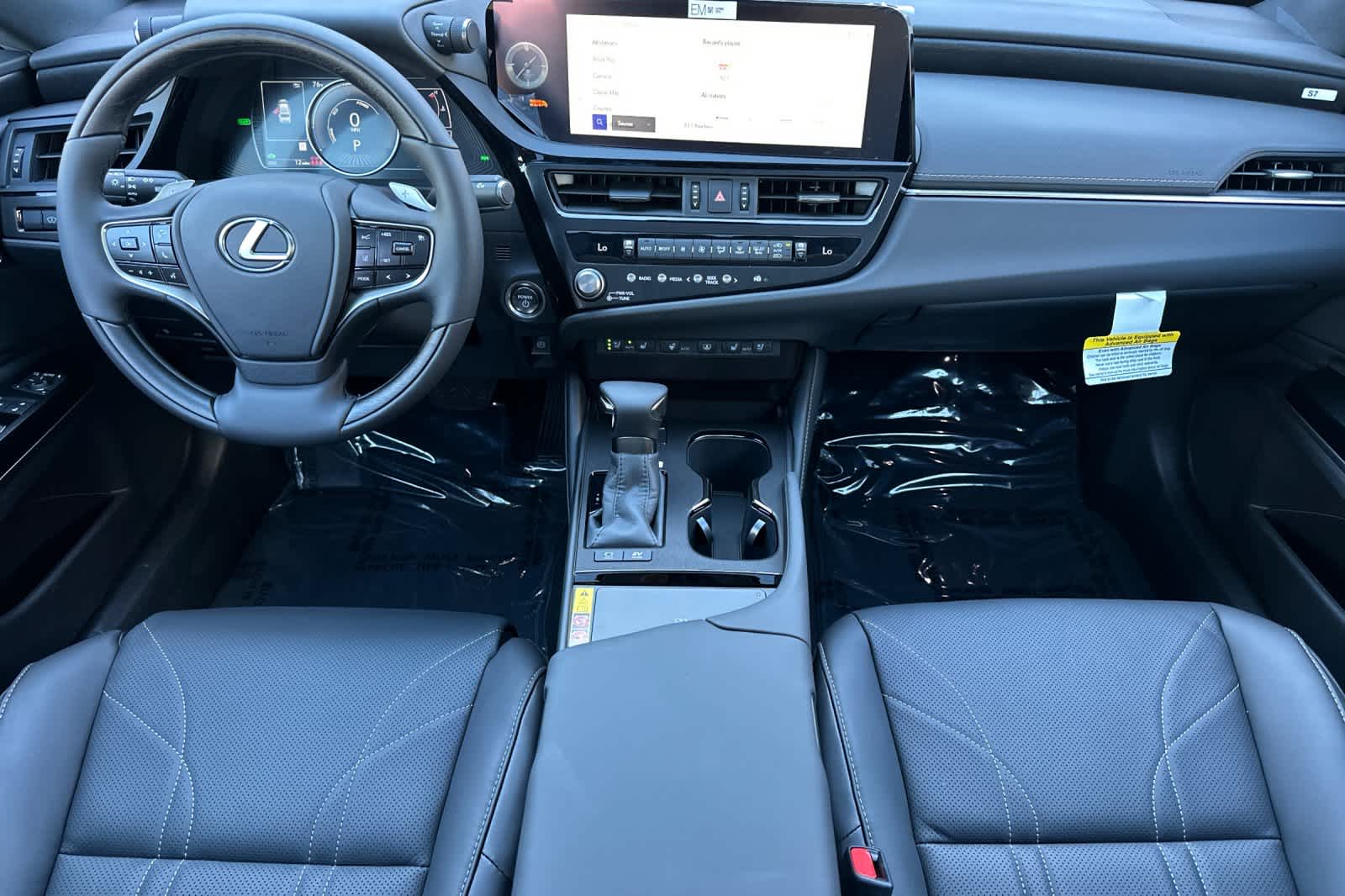 Thumbnail: 2025 Lexus ES - 3