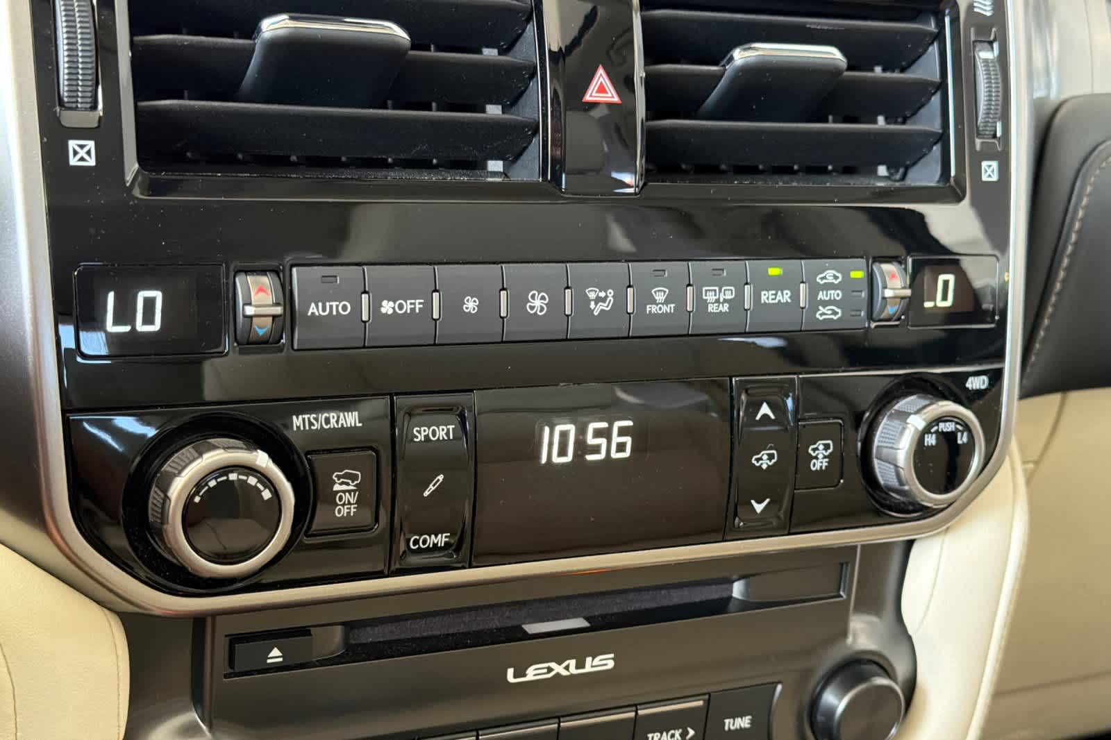 Thumbnail: 2023 Lexus GX - 22