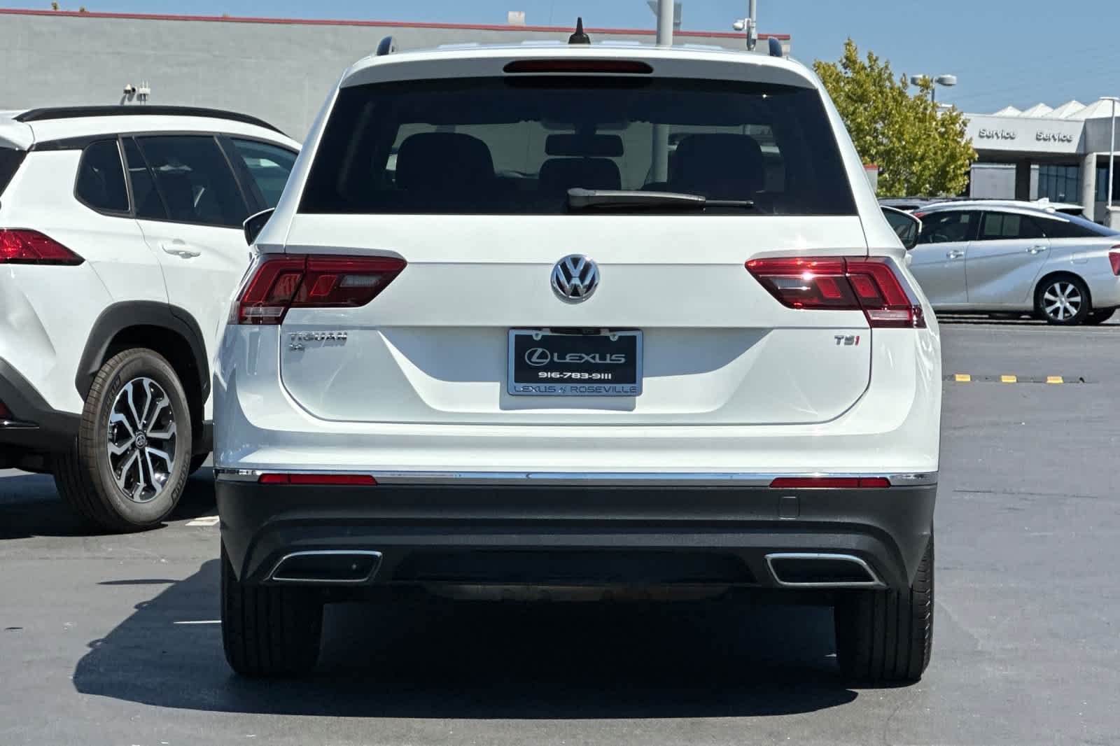 Thumbnail: 2018 Volkswagen Tiguan - 8