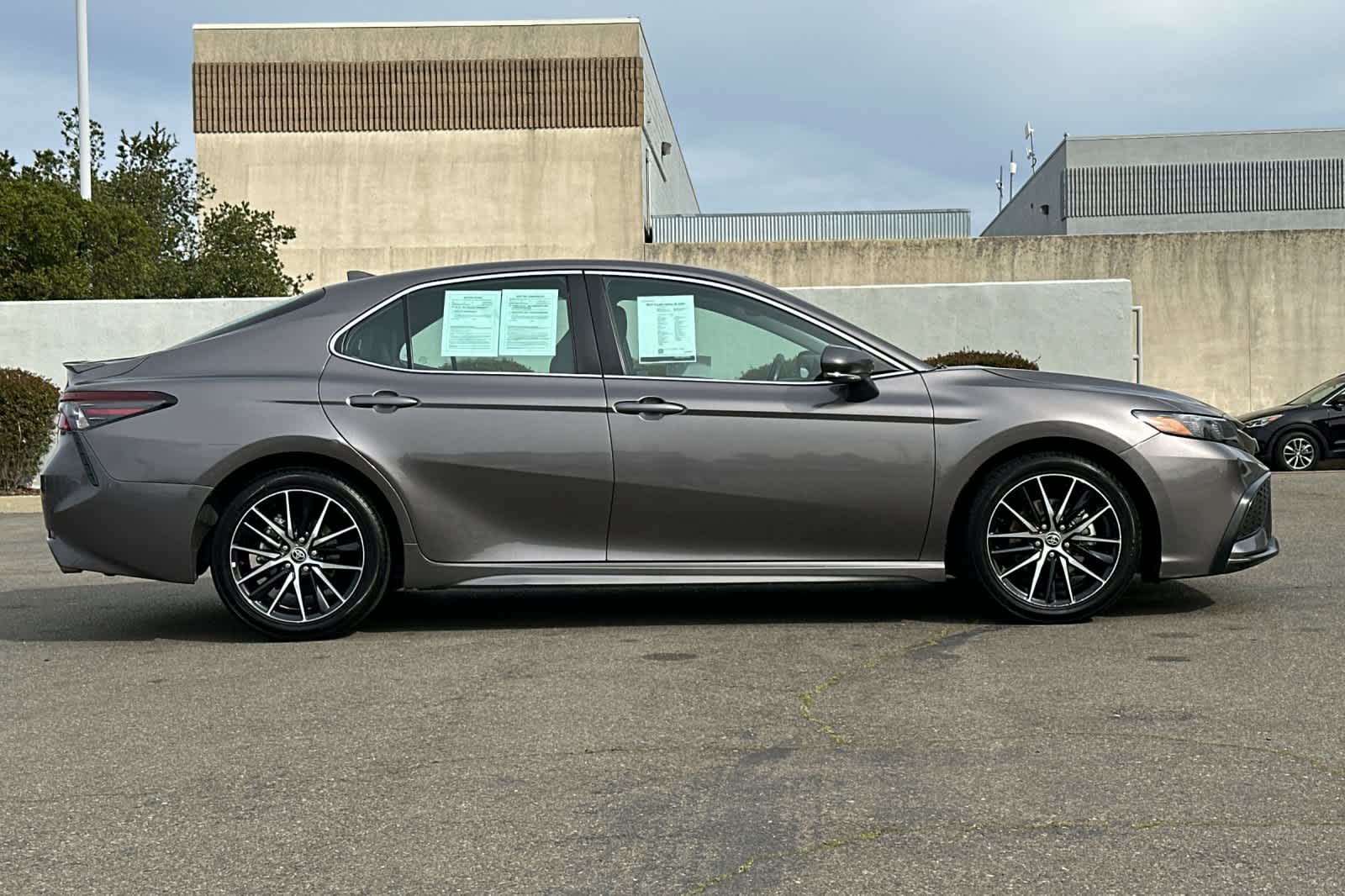Thumbnail: 2023 Toyota Camry - 6