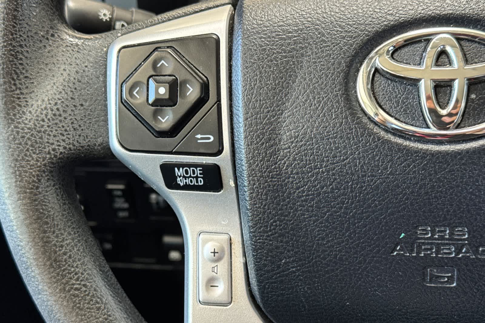 Thumbnail: 2016 Toyota Tundra - 25