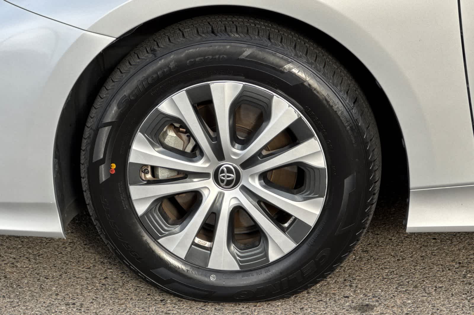 Thumbnail: 2021 Toyota Prius Prime - 31