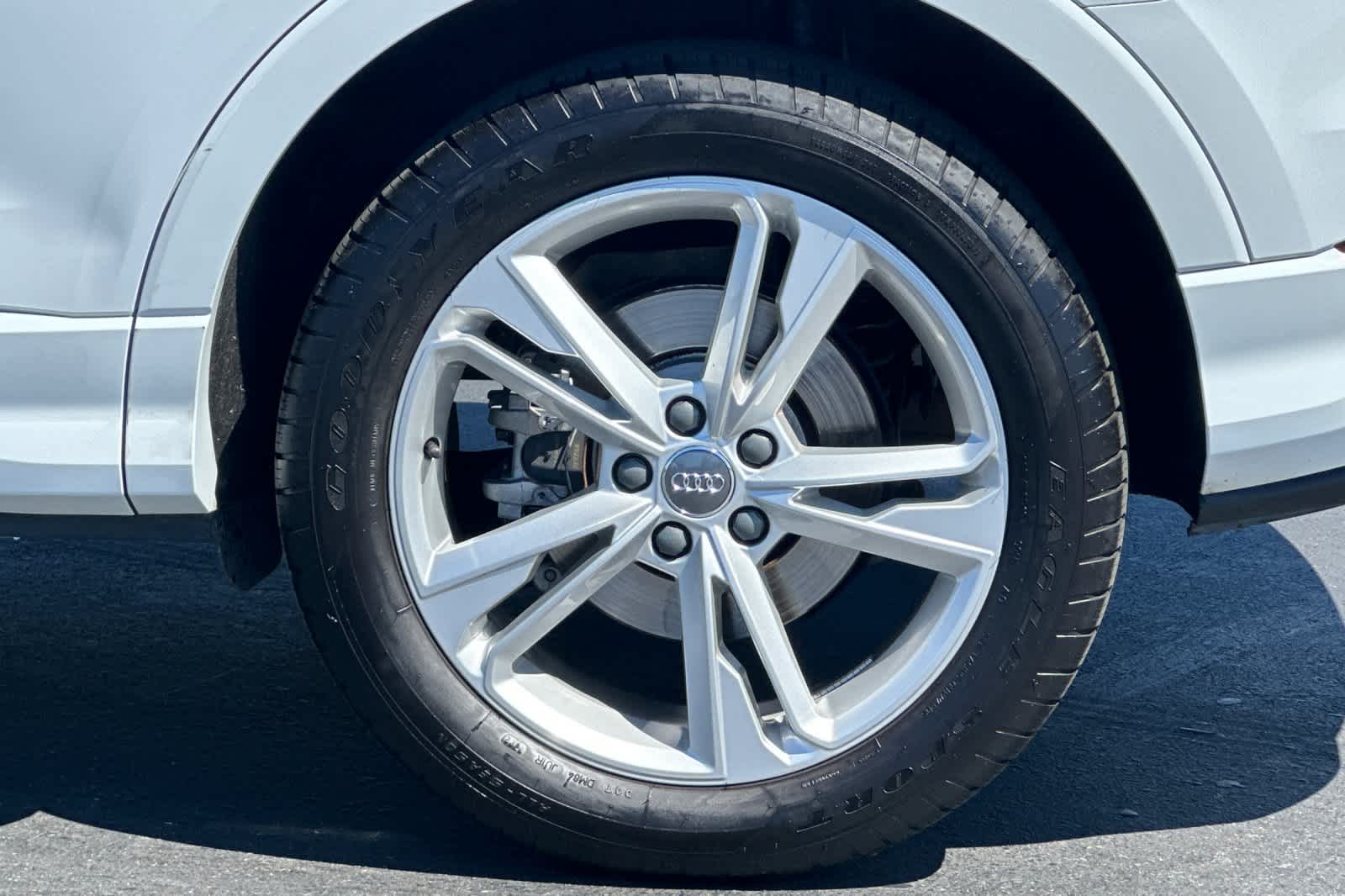 Thumbnail: 2020 Audi Q3 - 31