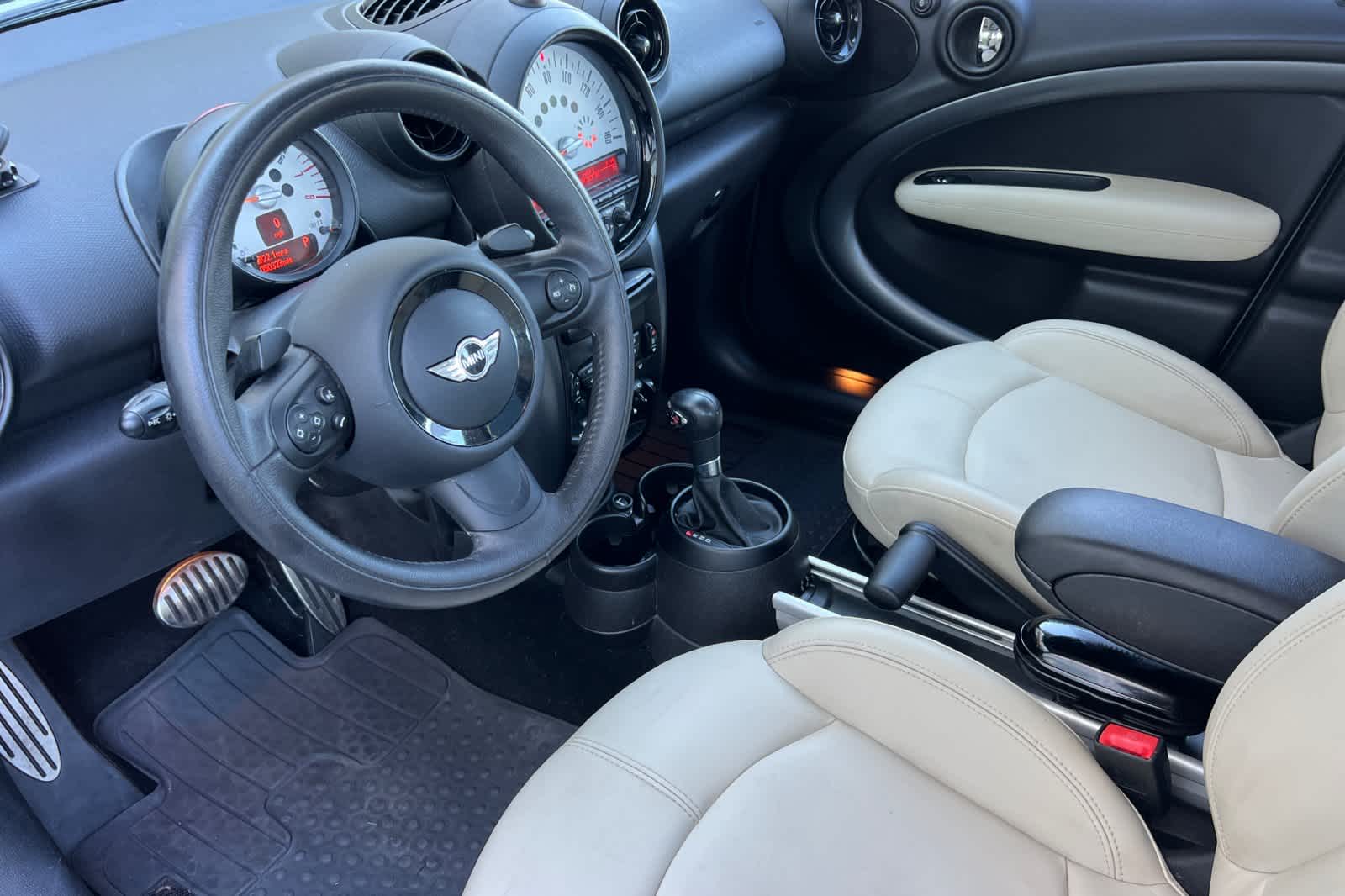 Thumbnail: 2014 MINI Cooper Countryman - 11