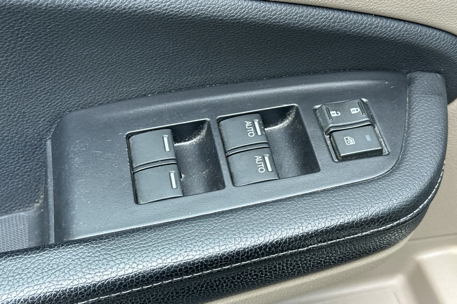 Thumbnail: 2019 Honda Ridgeline - 13