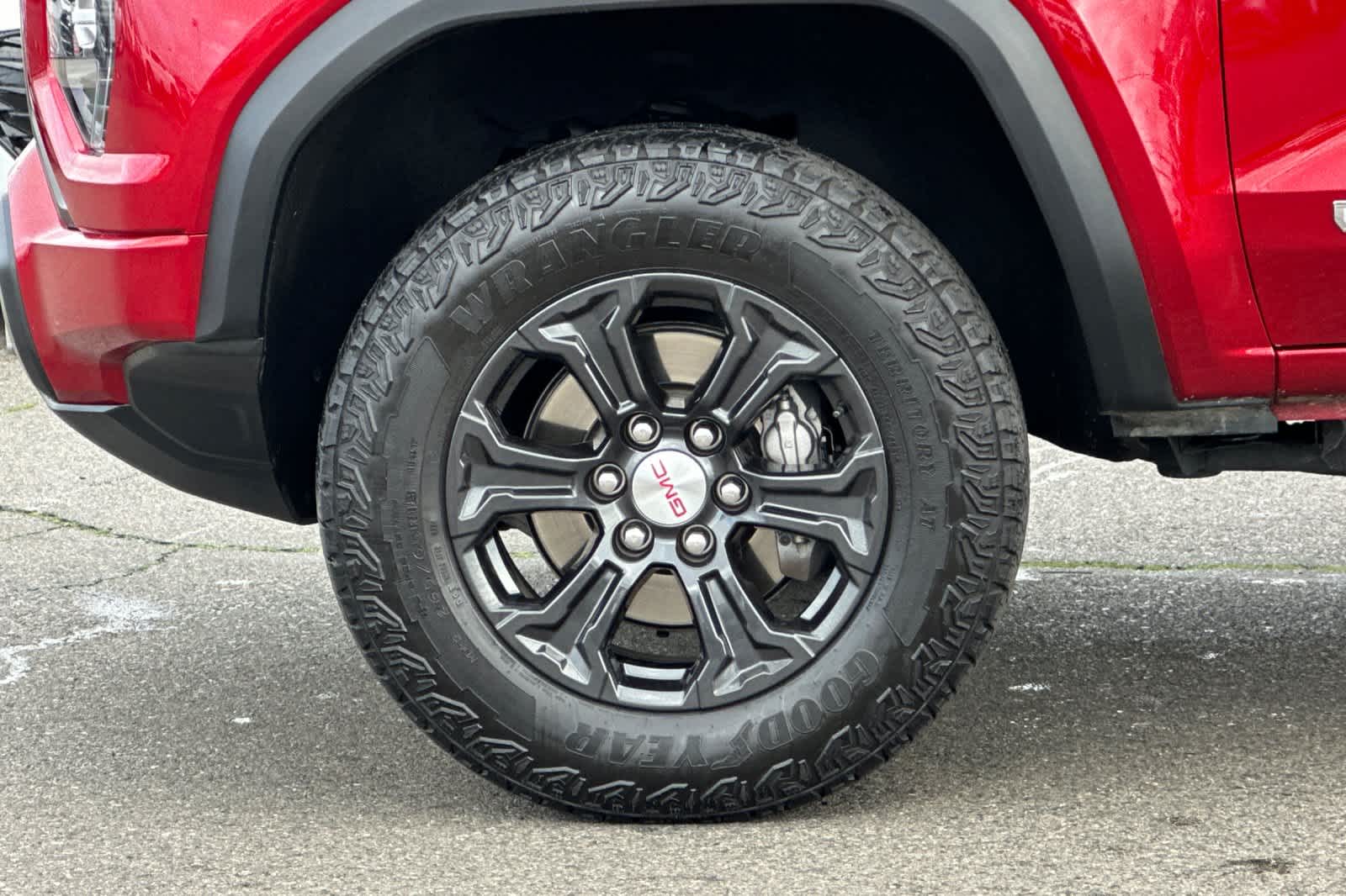 Thumbnail: 2024 GMC Canyon - 31