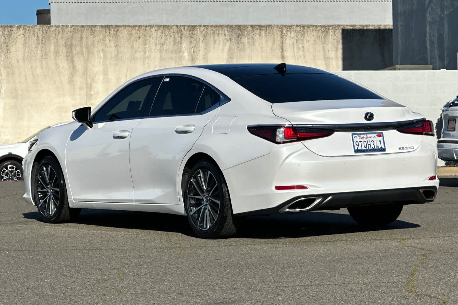 Thumbnail: 2025 Lexus ES - 7