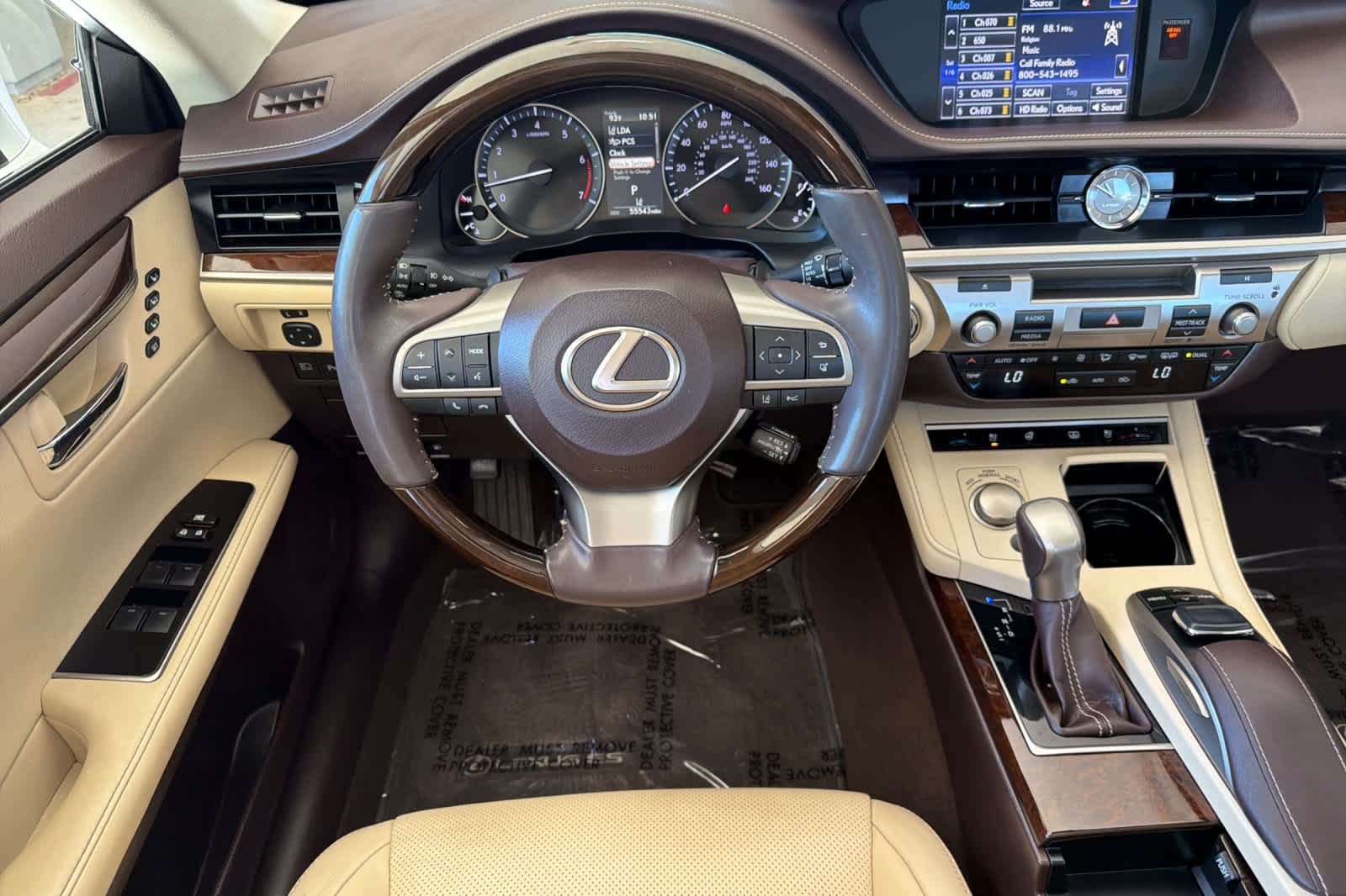 Thumbnail: 2016 Lexus ES - 15