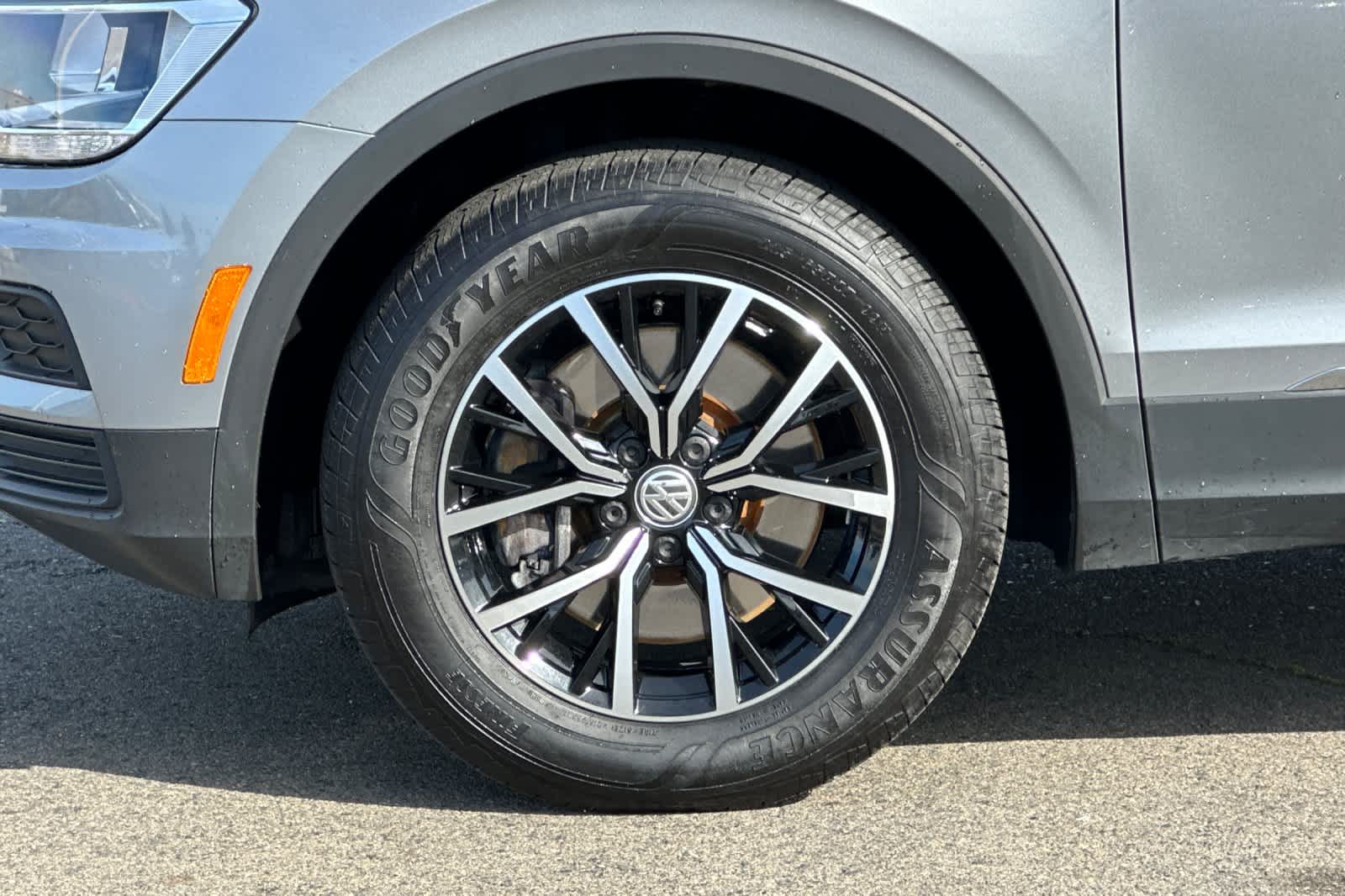 Thumbnail: 2021 Volkswagen Tiguan - 32