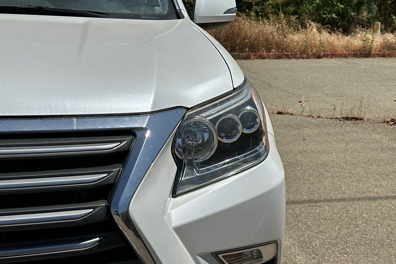 Thumbnail: 2016 Lexus GX - 11