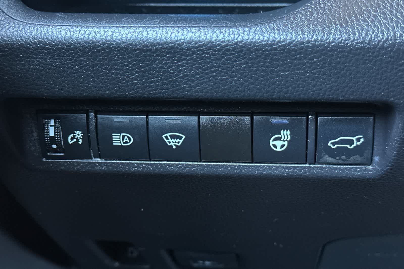 Thumbnail: 2021 Toyota RAV4 - 29