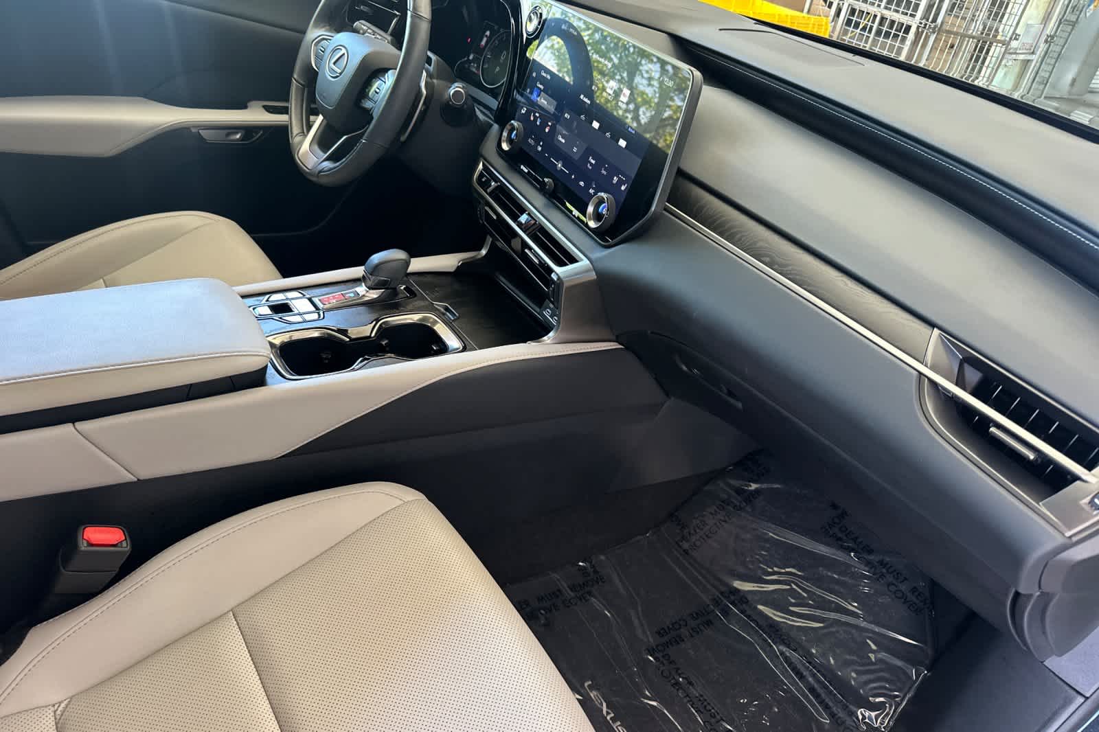 Thumbnail: 2024 Lexus RX - 17