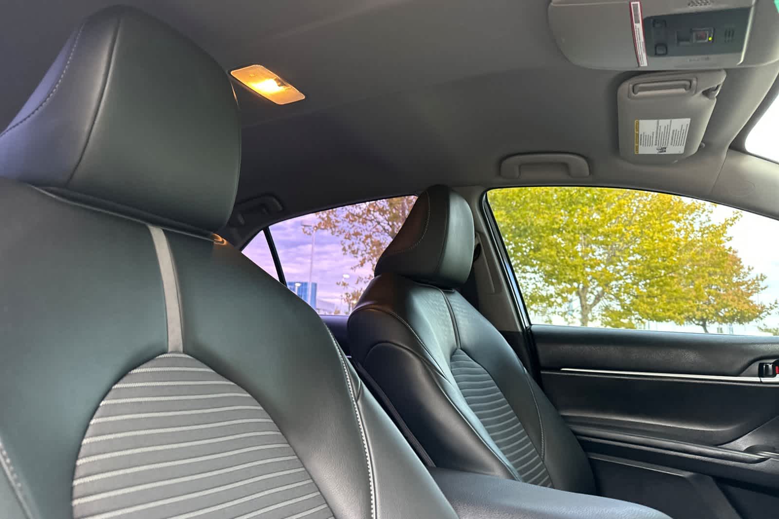 Thumbnail: 2022 Toyota Camry - 16