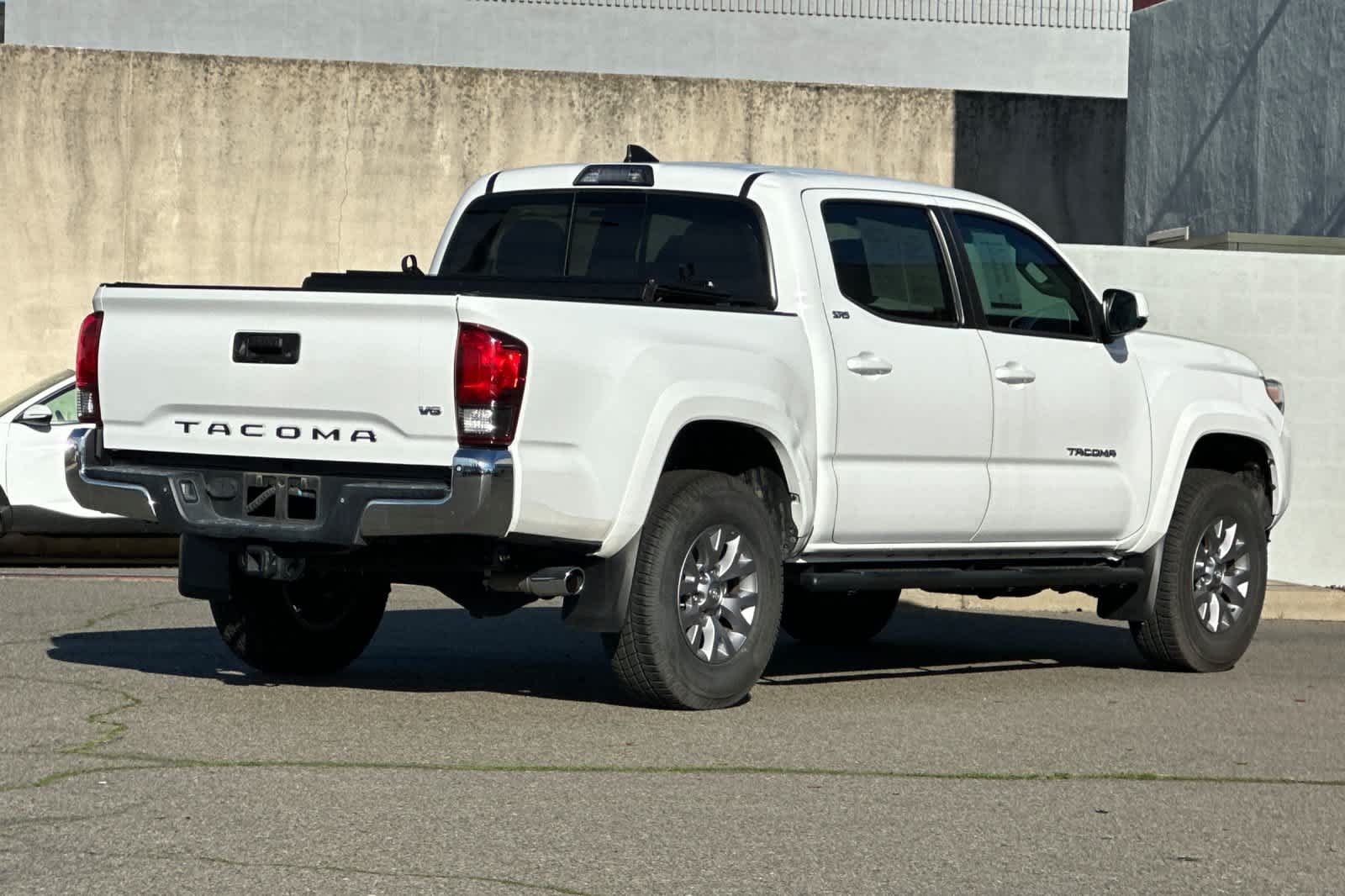 Thumbnail: 2019 Toyota Tacoma - 2