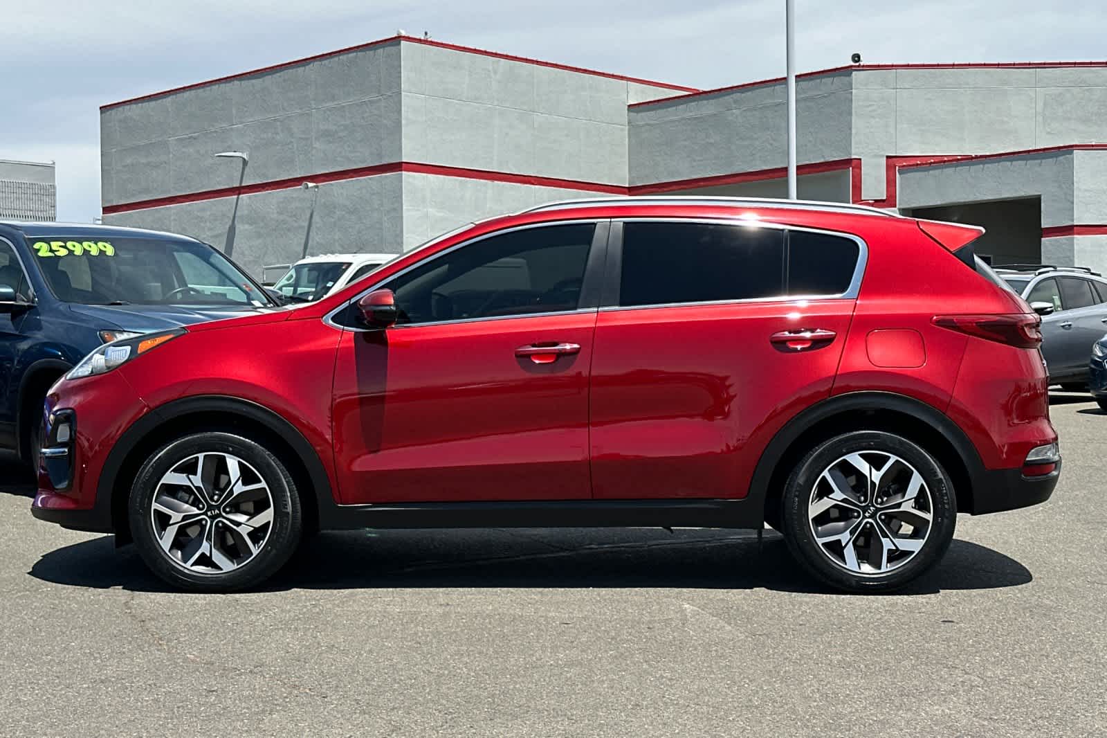 Thumbnail: 2020 Kia Sportage - 9