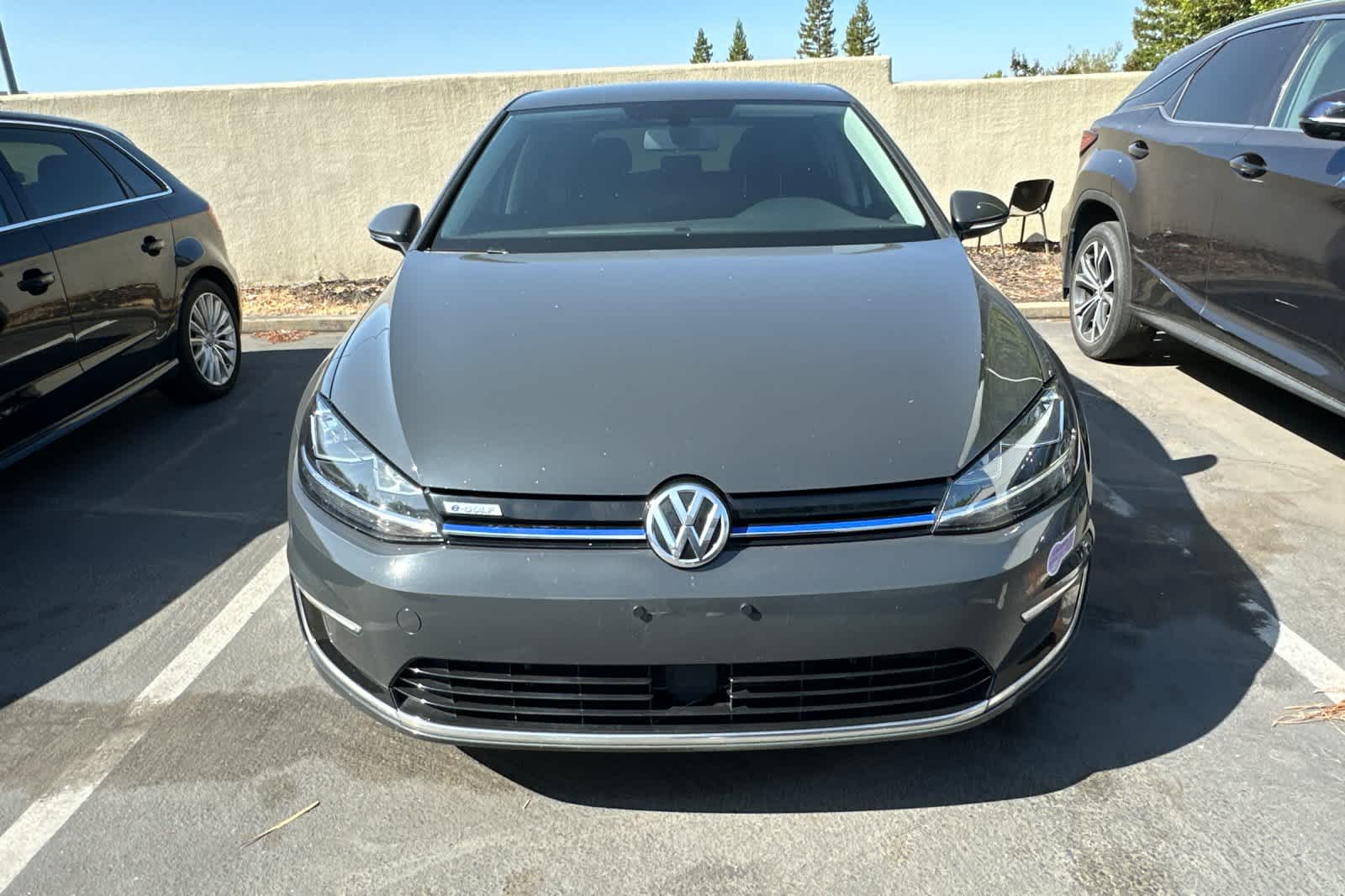 Thumbnail: 2019 Volkswagen e-Golf - 6