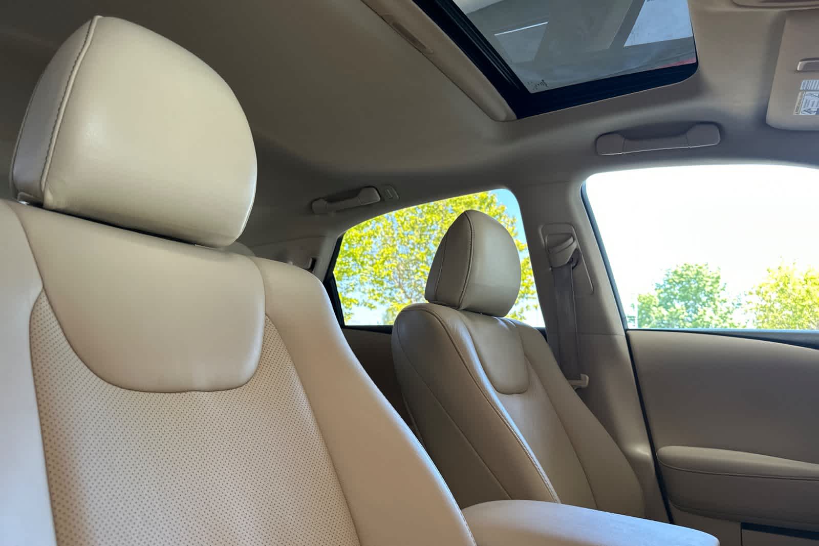 Thumbnail: 2013 Lexus RX - 18