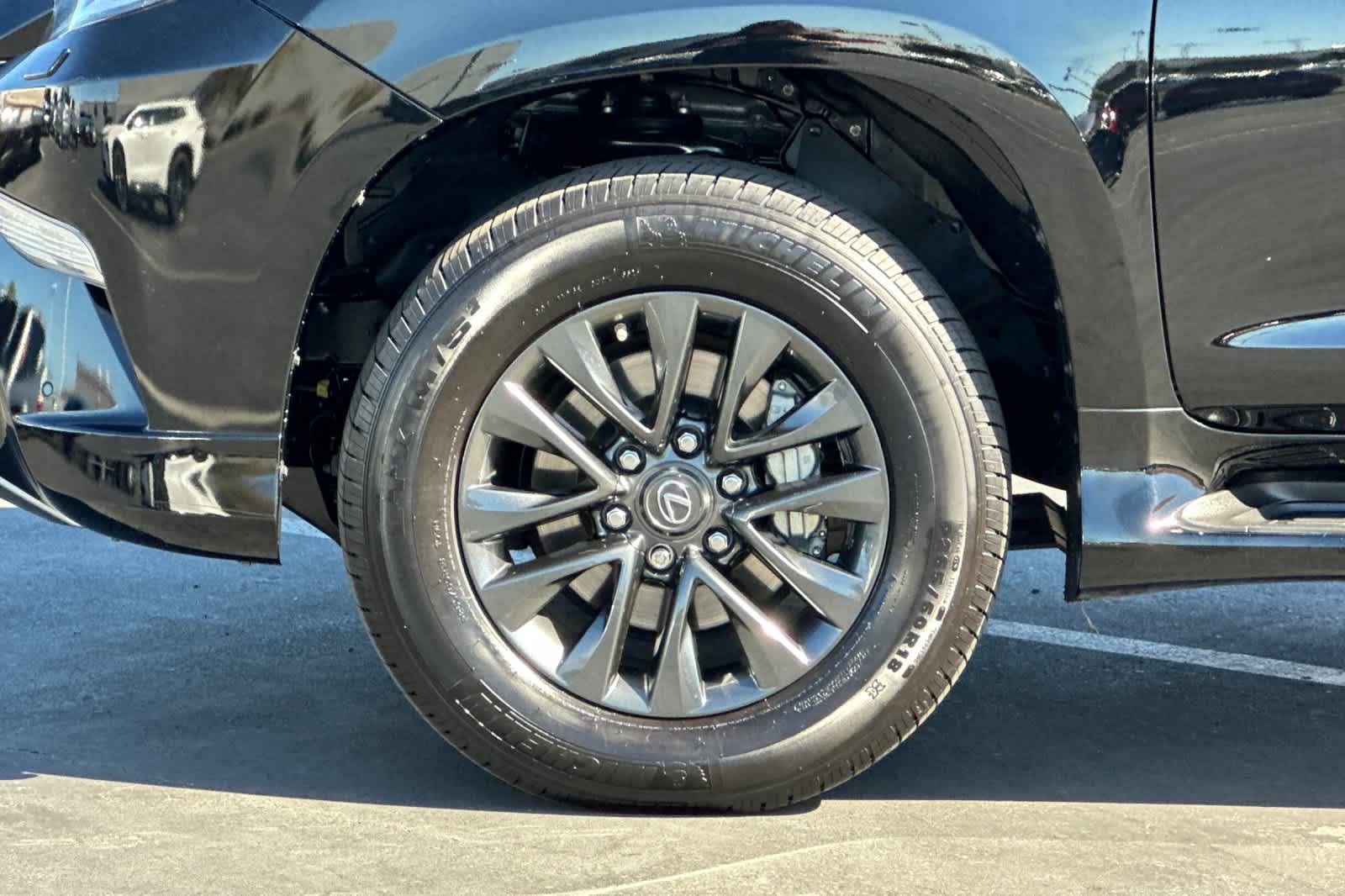 Thumbnail: 2022 Lexus GX - 32